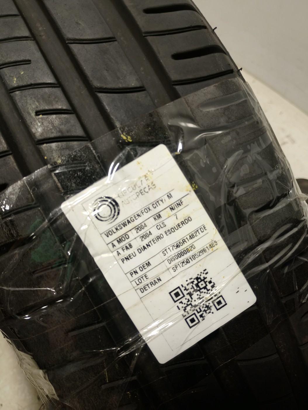 PNEU 175/65 R14 82T DUNLOP SP TOURING - ST17565R1482TDE - 
