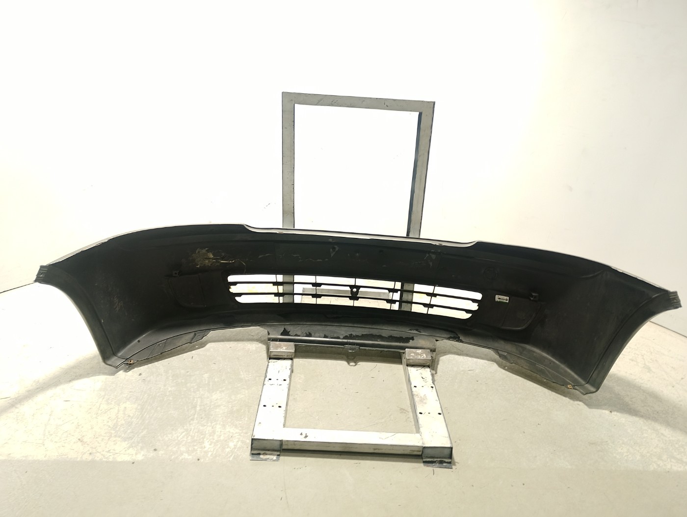 PARACHOQUE DIANTEIRO CINZA CHEVROLET CORSA SED MAXX 1.8 2006 - ST93364178 - 