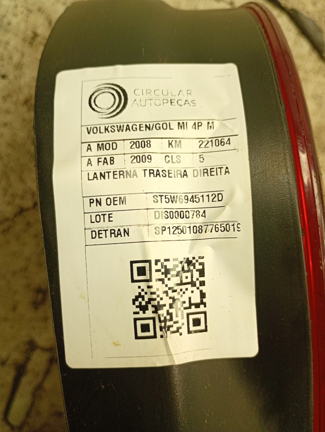 LANTERNA TRASEIRA DIREITA VOLKSWAGEN GOL 1.0 T.FLEX 2008/09 - ST5W6945112D - 