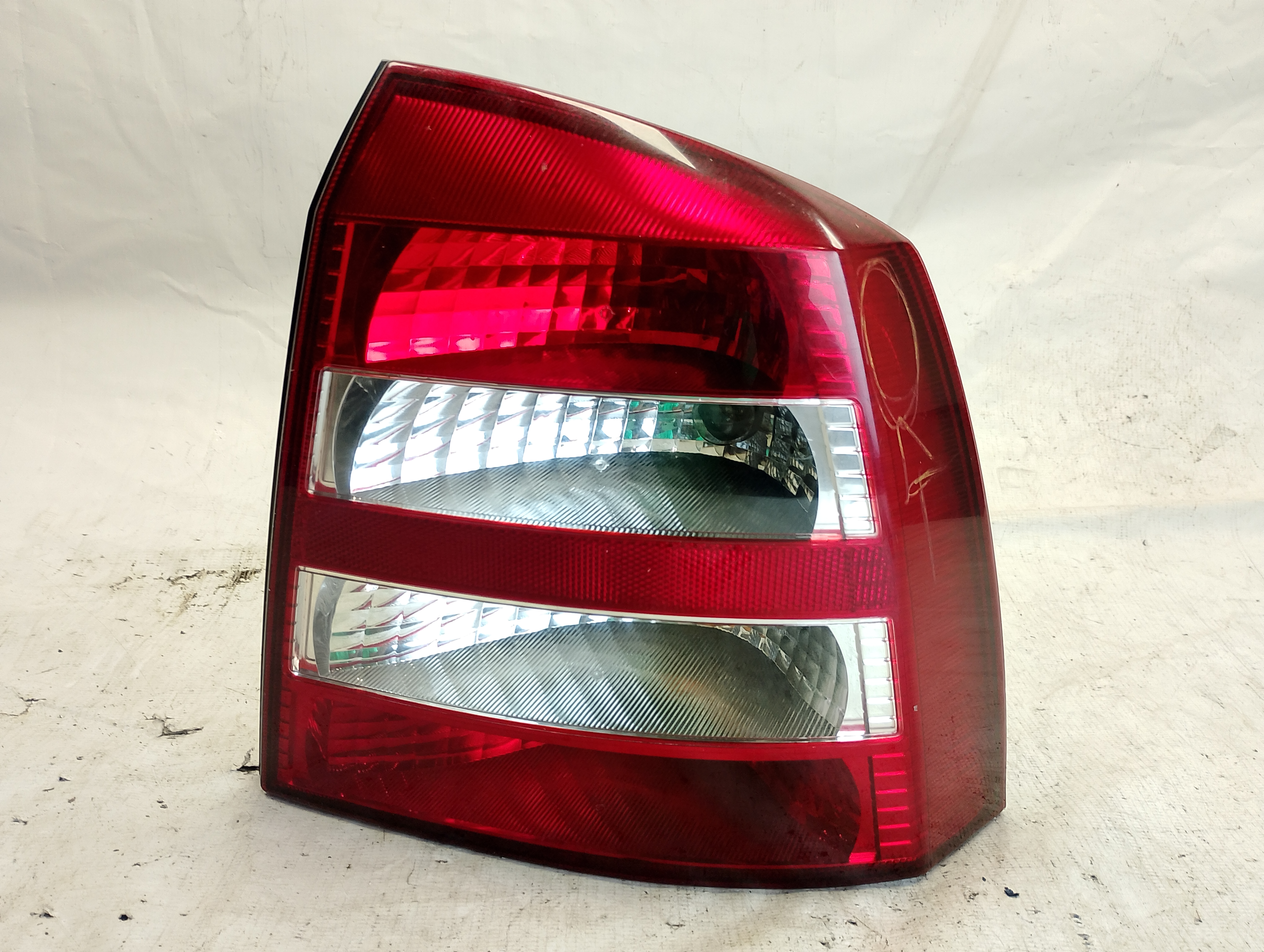 LANTERNA TRASEIRA DIREITA CHEVROLET ASTRA ADVANTAGE 2.0 2011 - ST93399812 - 
