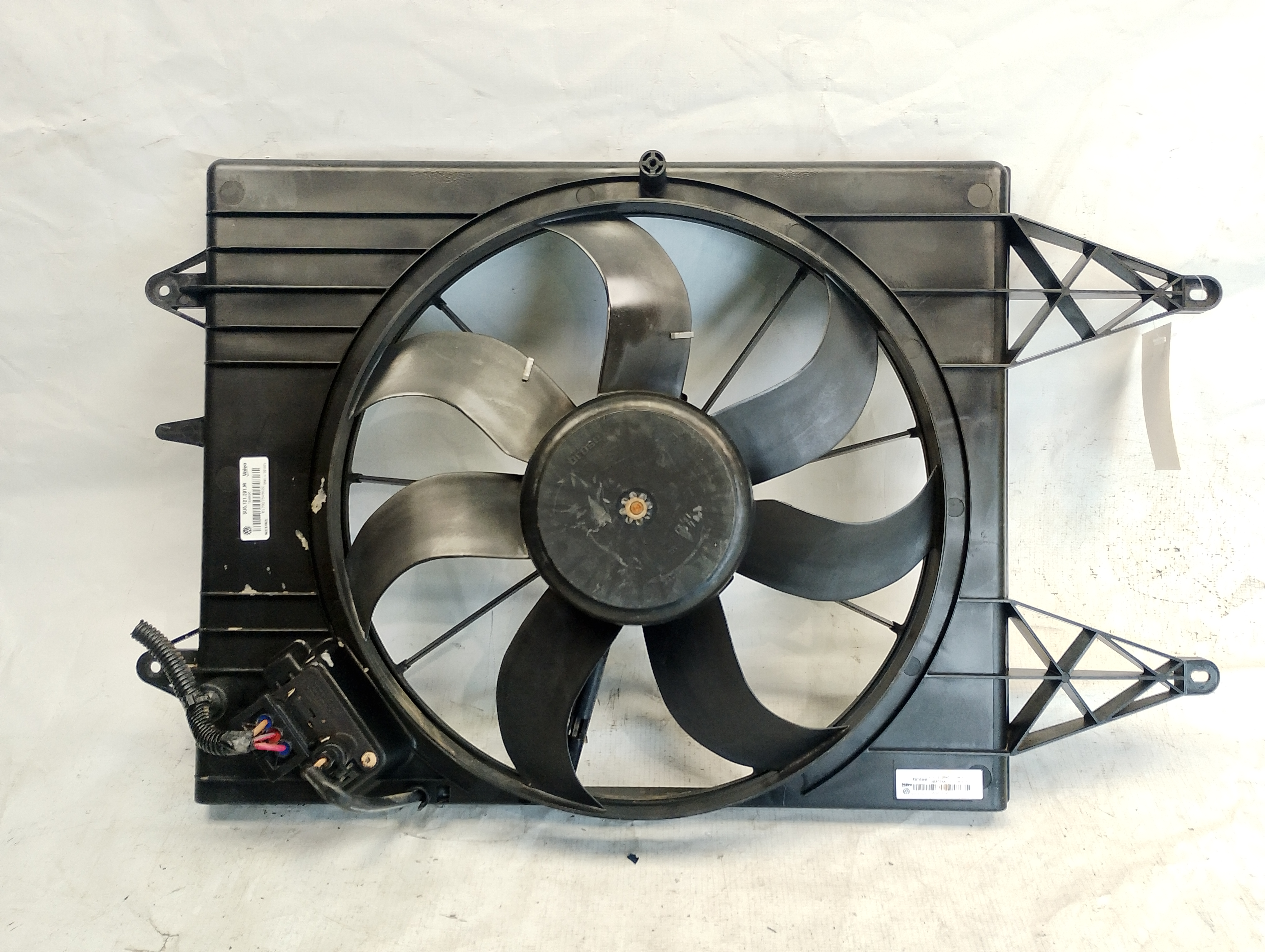 ELETROVENTILADOR VOLKSWAGEN SAVEIRO TRENDLINE 1.6 2017/18 - ST5U0121205D - 