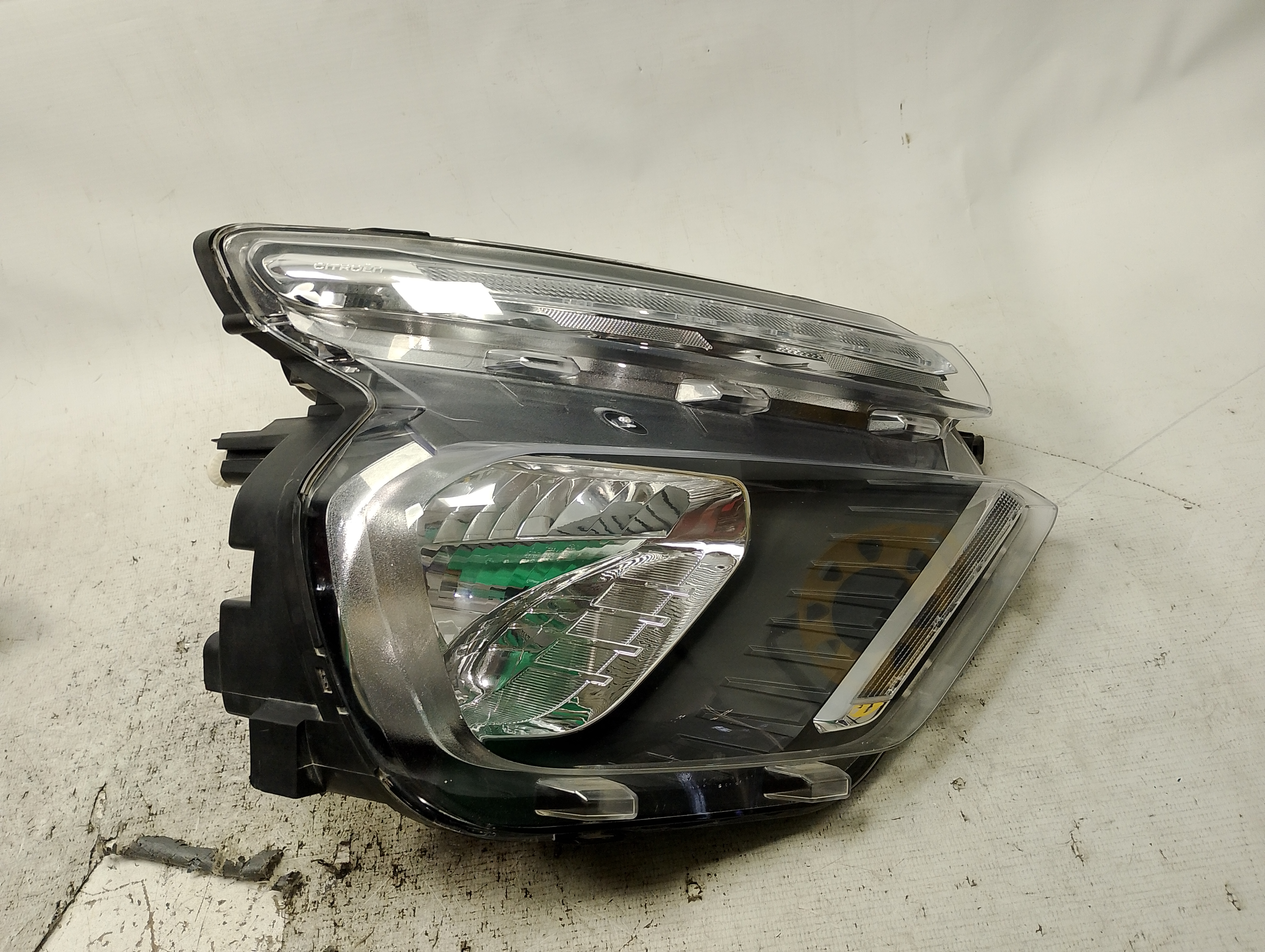 FAROL DIREITO CITROEN C3 AIRCROSS SHINE 1.0 FLEX 2023/2024 - ST9838758080 - 