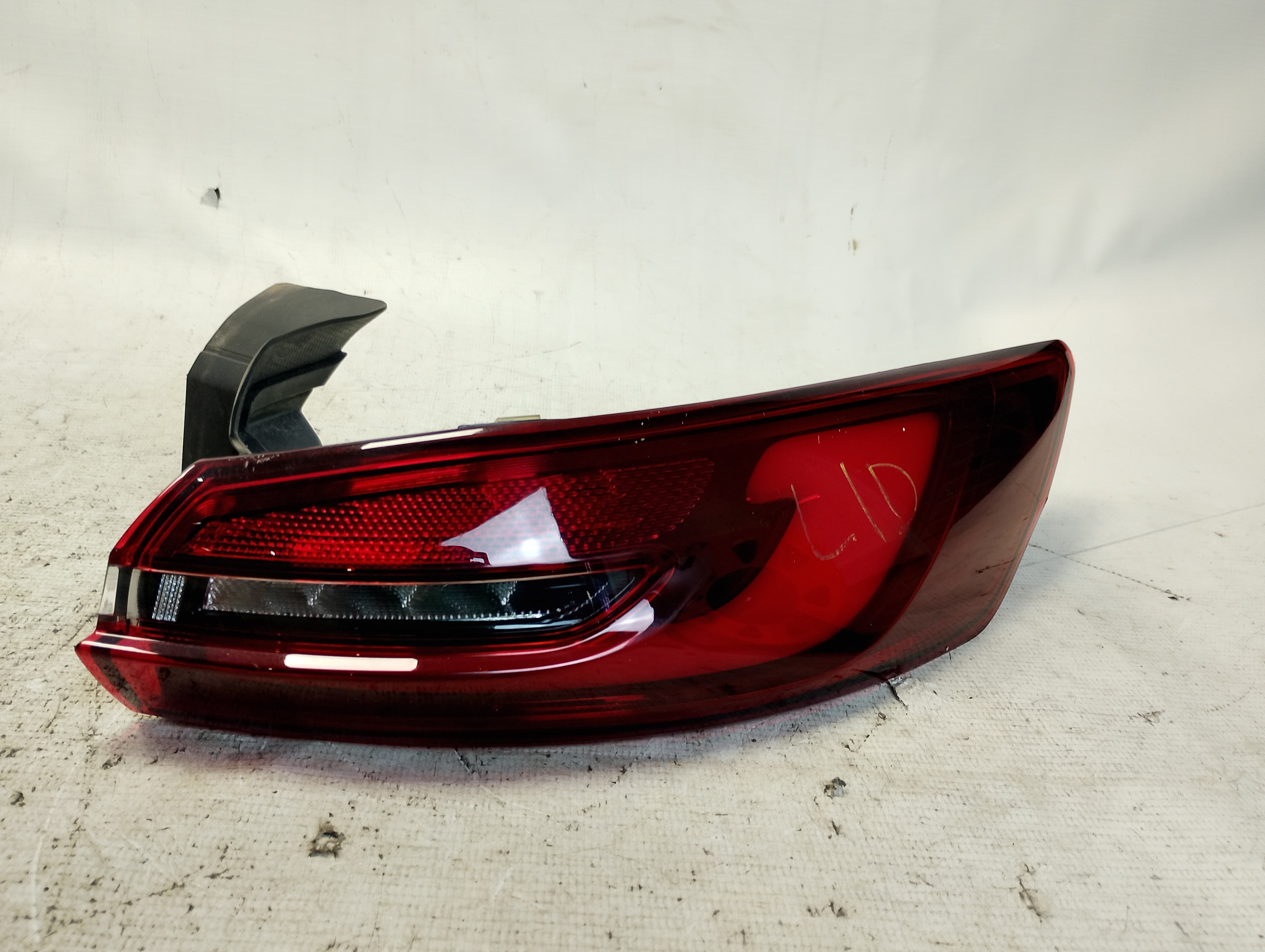 LANTERNA TRASEIRA DIREITA FIAT FASTBACK 1.0 TURBO FLEX 2025 - ST52168431 - 
