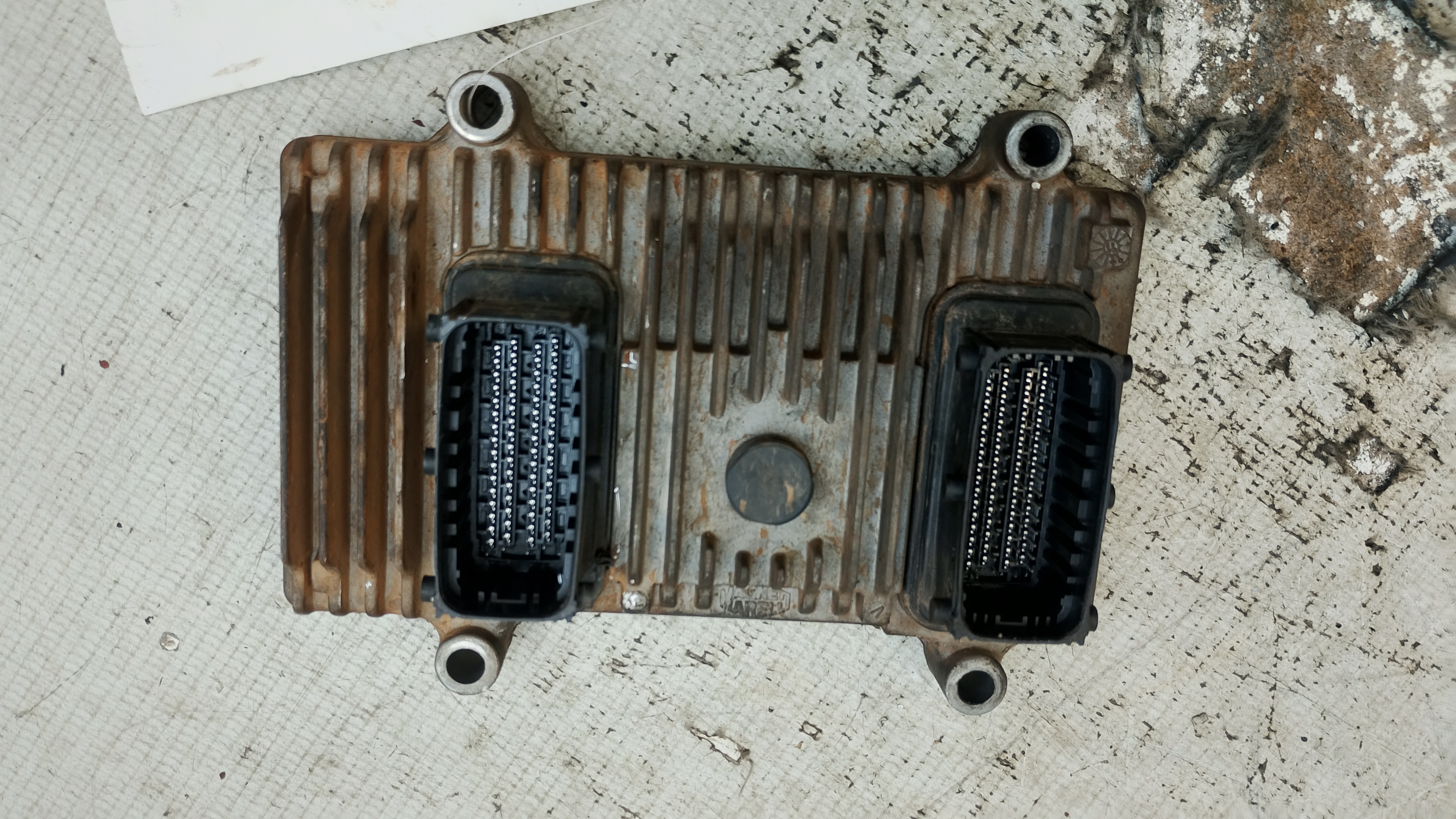 MÓDULO INJEÇÃO FIAT LINEA ABSOLUTE 1.9/1.8 FLEX 2011 - ST55253672 - 