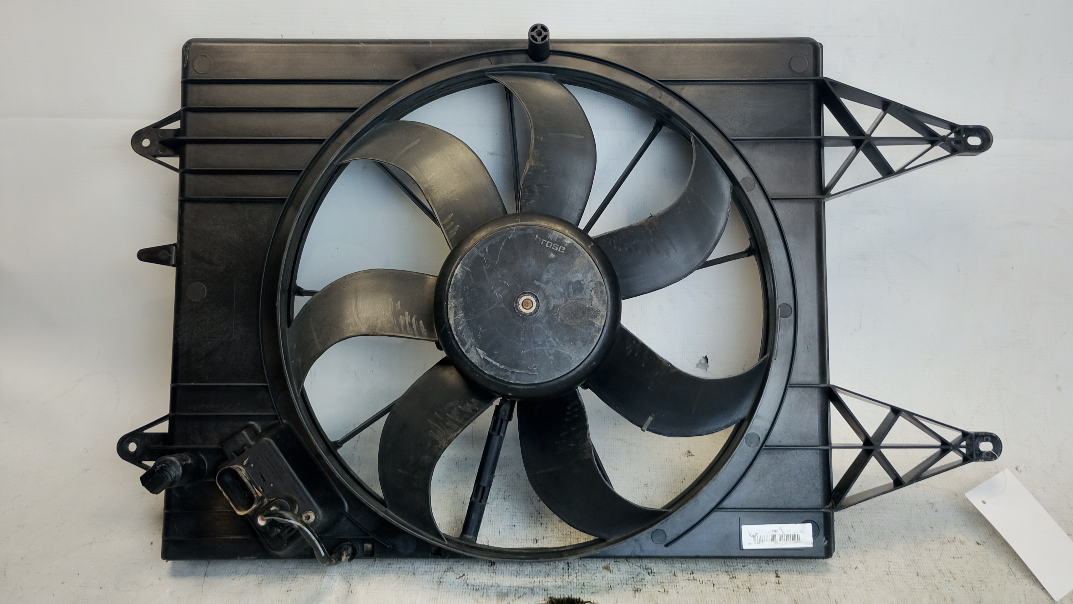 ELETROVENTILADOR VOLKSWAGEM FOX 1.6 MI 8V 2012/2013 - STR5U0959455 - 