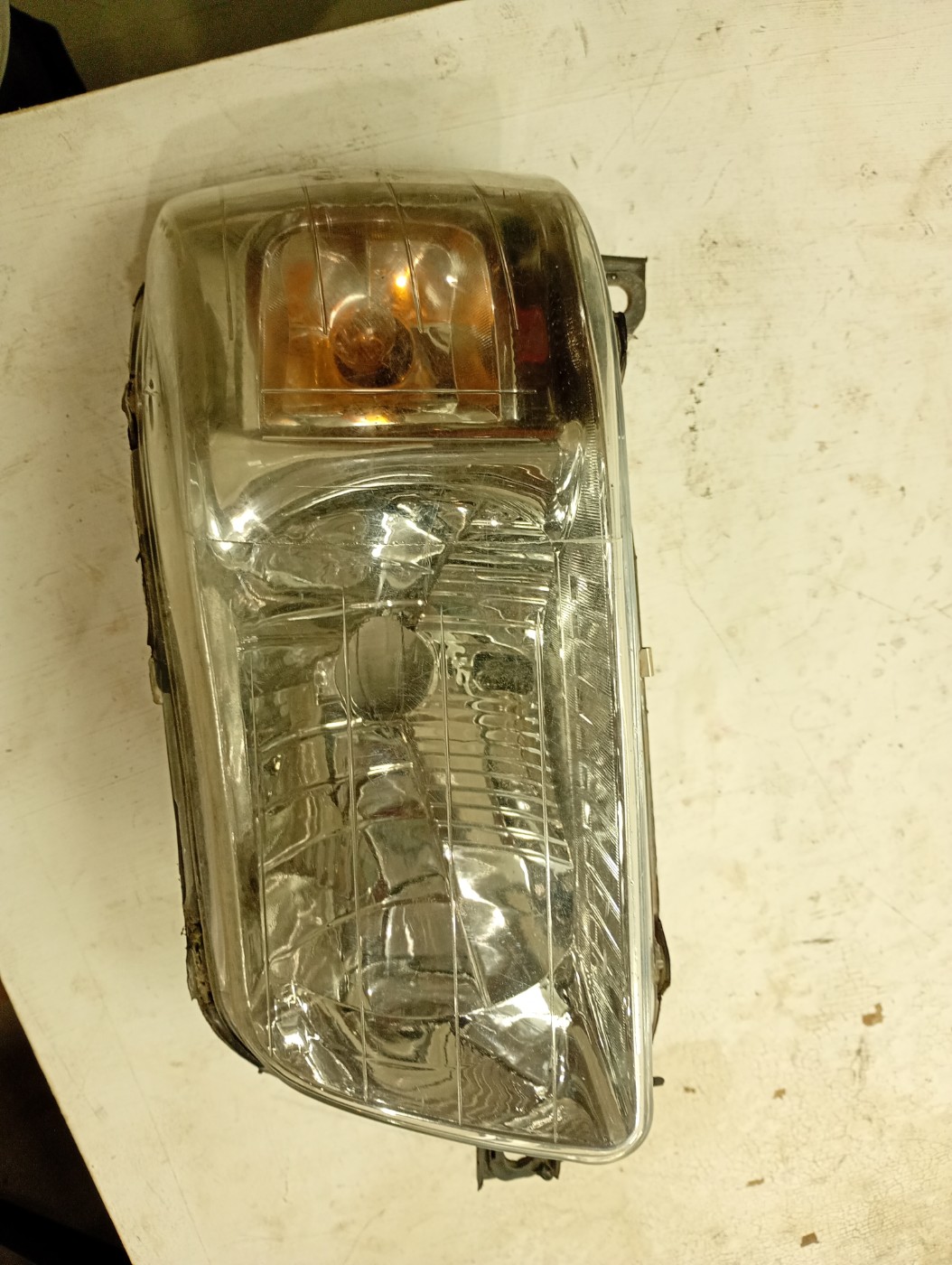 Farol Esquerdo Fiat Uno Fiorino 2004 a 2013 - ST51799629 - 