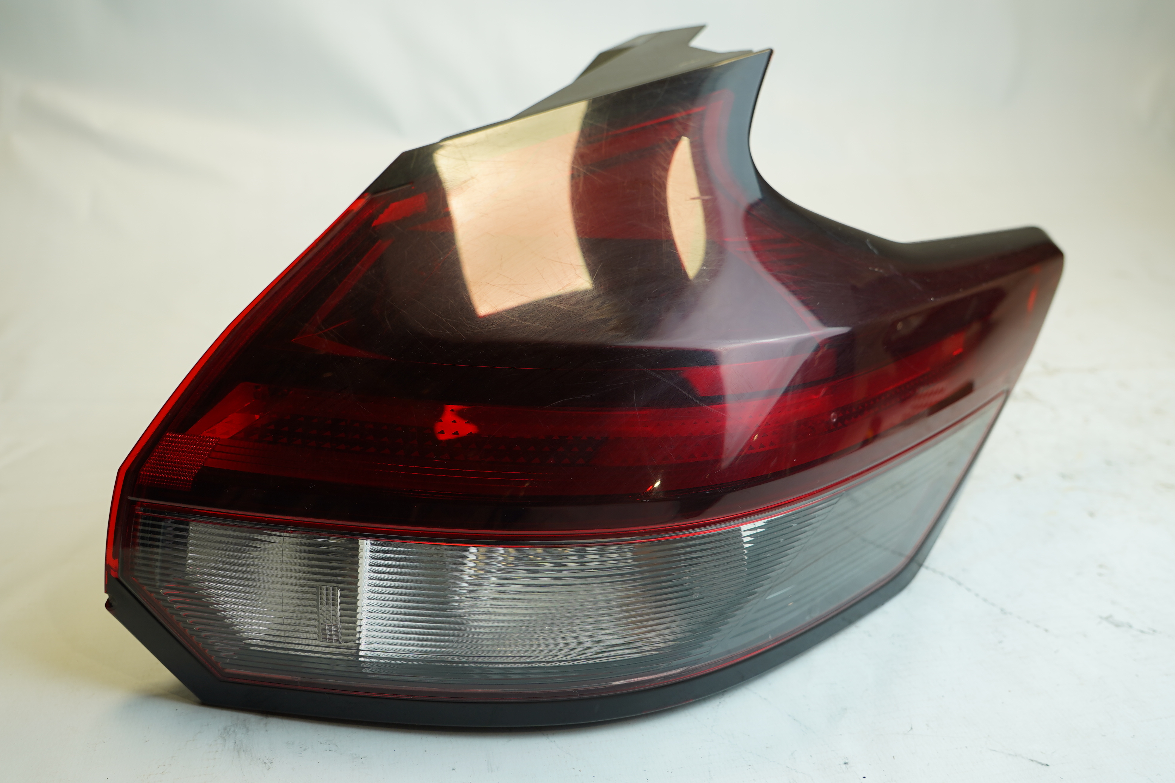 LANTERNA DIREITA NISSAN KICKS SENSE 1.6 2021/2022 - ST265505R01A - 