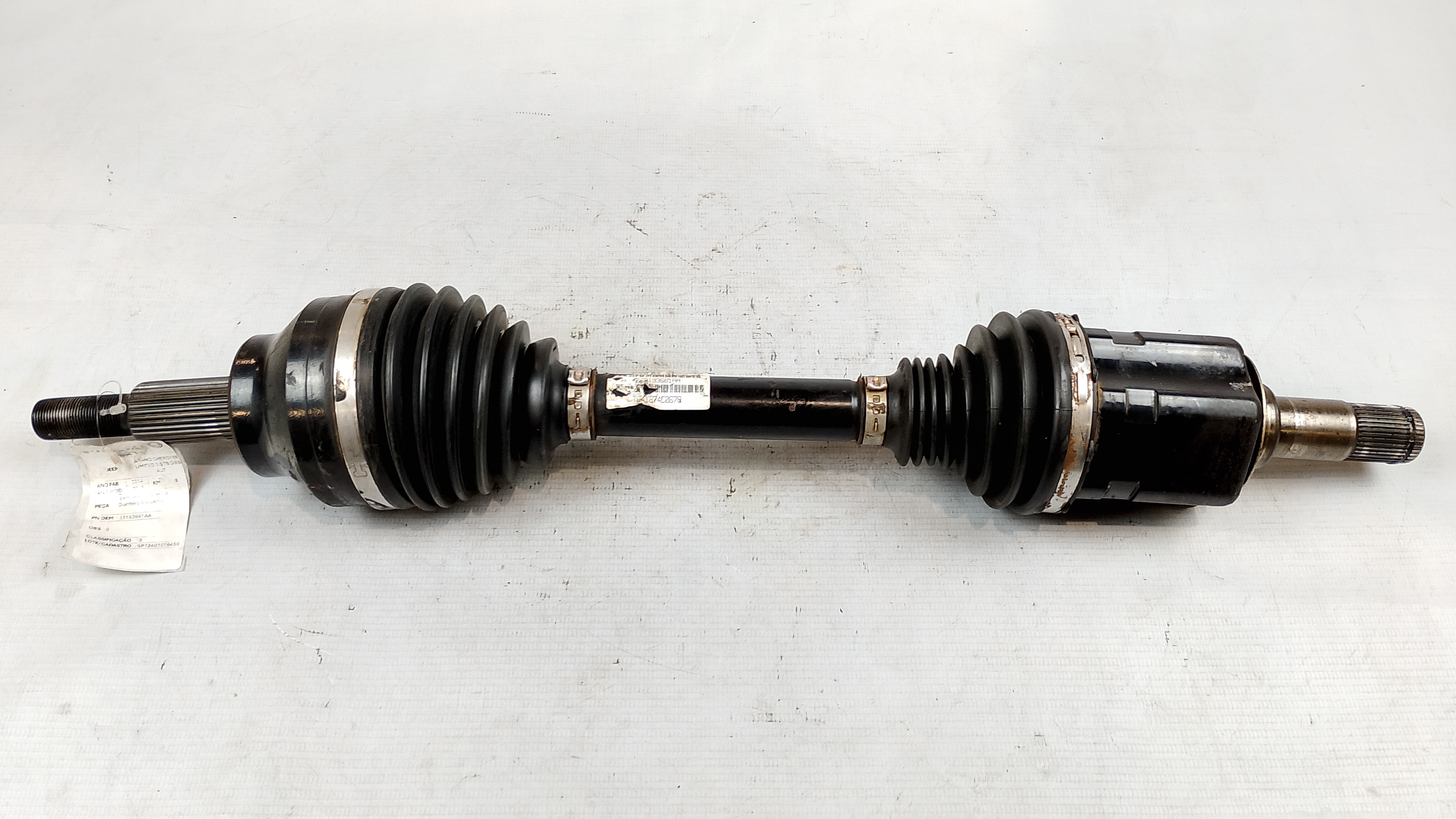 SEMI-EIXO DIFERENCIAL TRASE ESQUER JEEP GRAND CHEROKEE 14/15 - 68193666AADE - 
