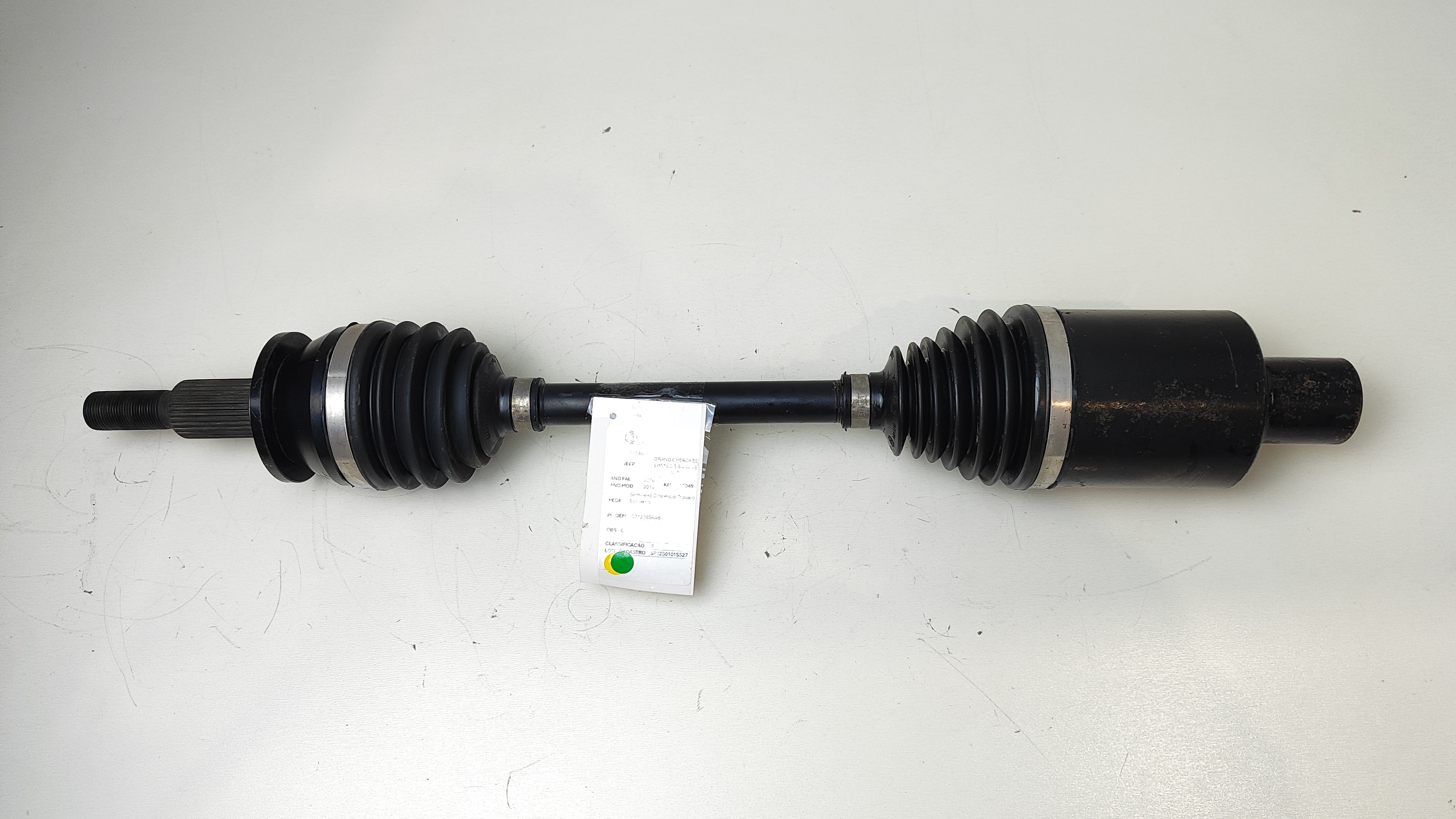 SEMI-EIXO DIFERENCIAL TRASEI ESQUER JEEP GRAND CHEROKEE 2014 - 52123656AB - 