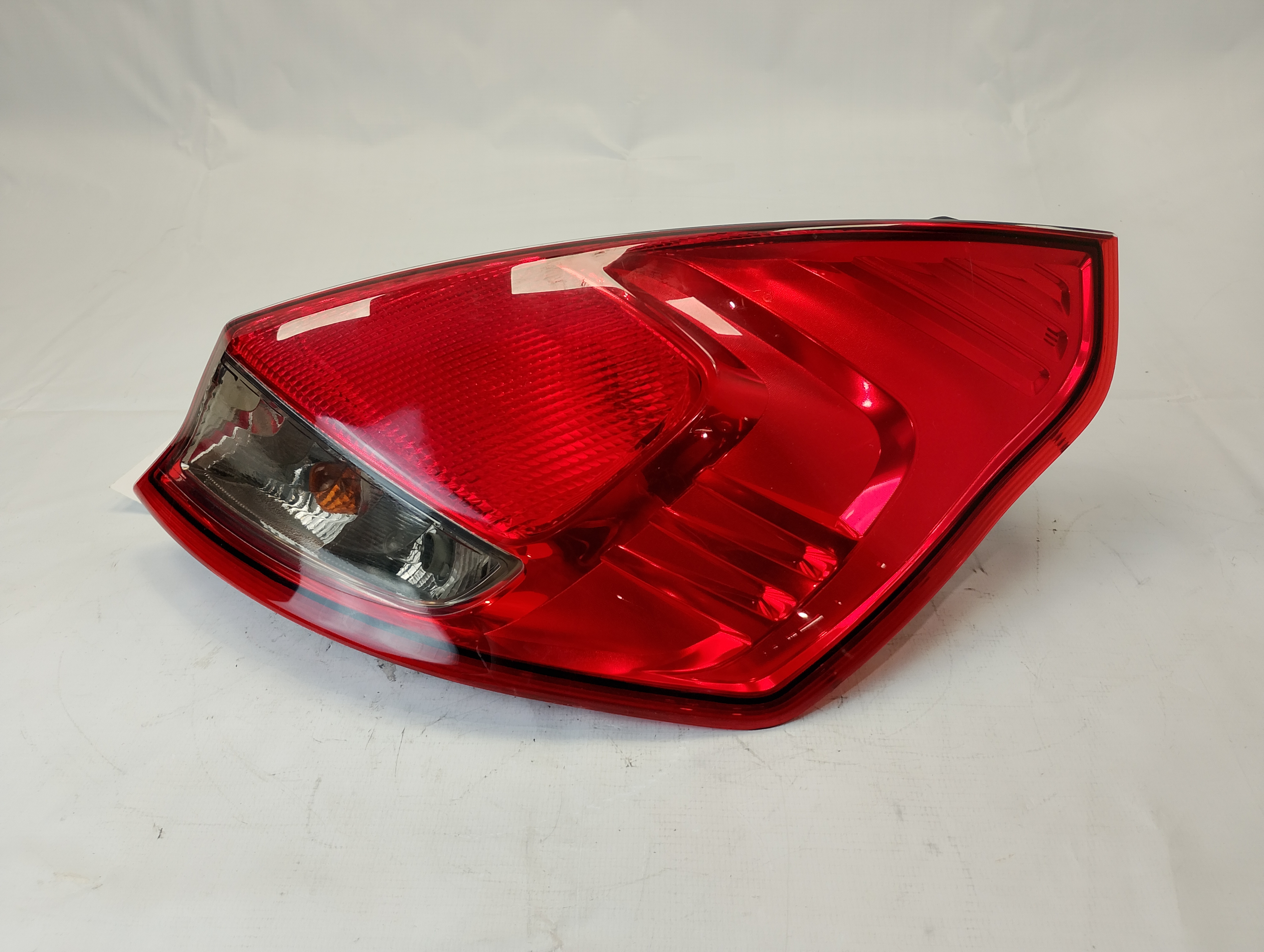 LANTERNA TRASEIRA - D3BB13404AC - 
