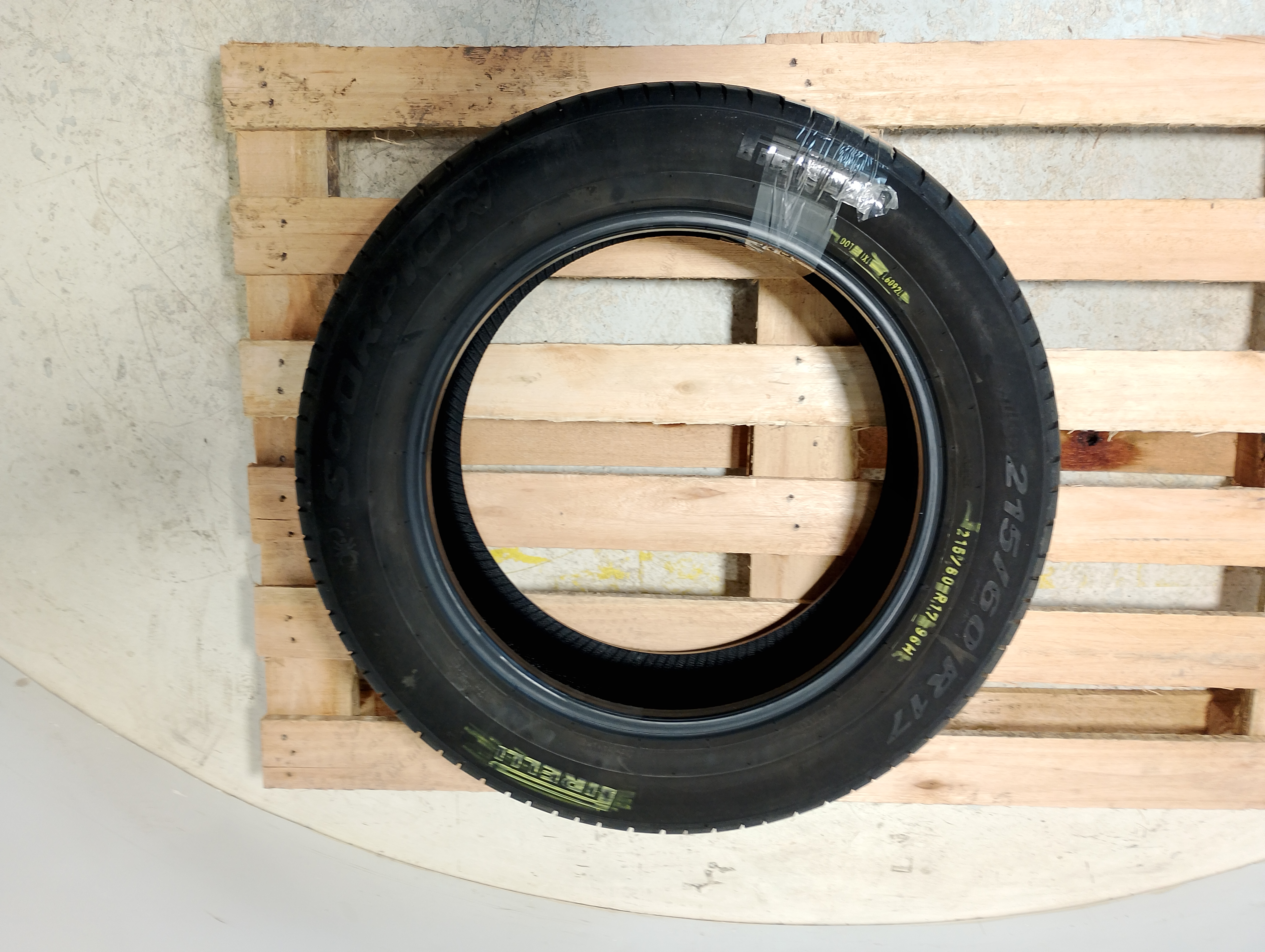 Pneu 215/60 R17 96H PIRELLI SCORPION - STT7521560R1796H3 - 