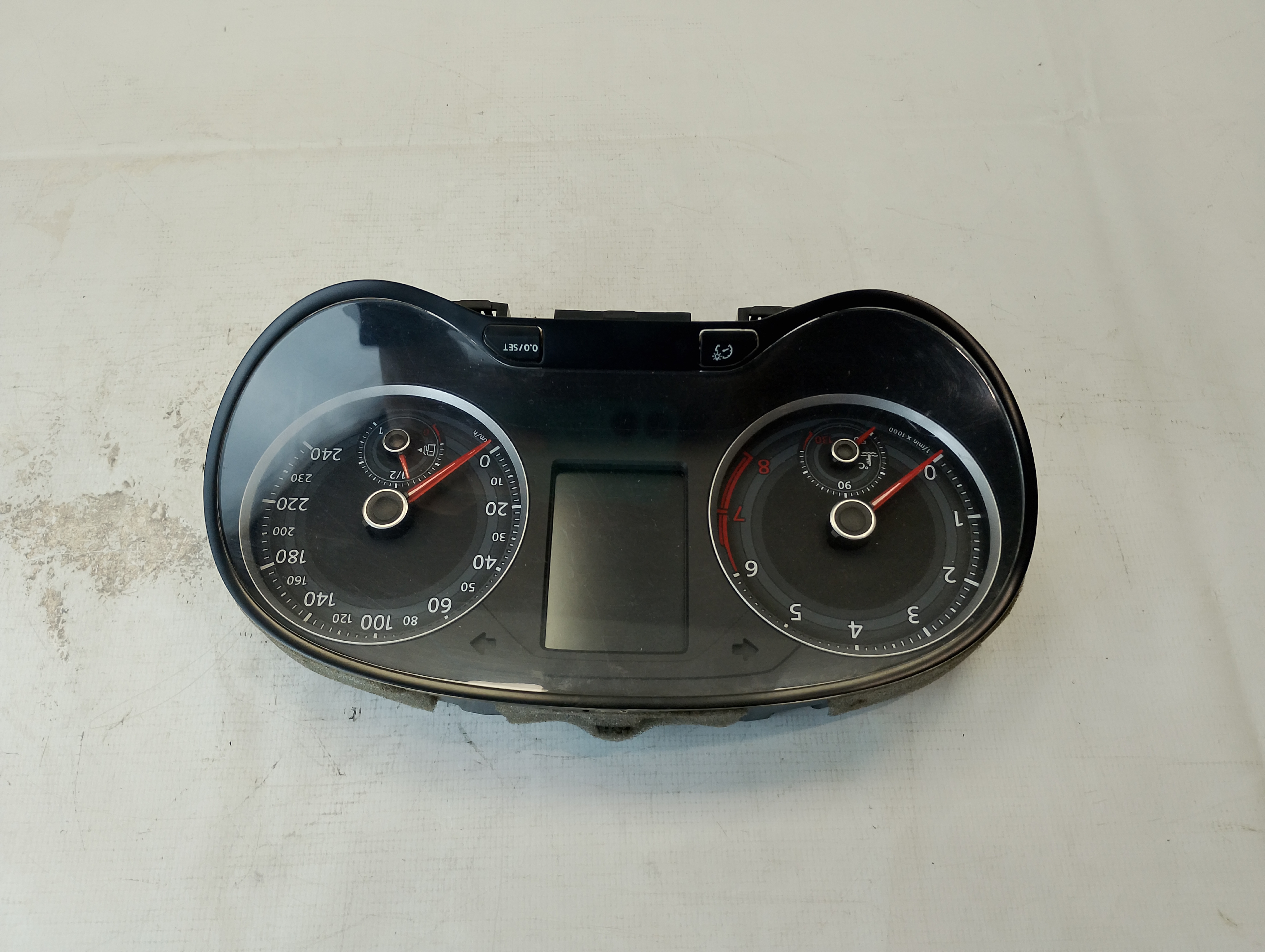 PAINEL INSTRUMENTOS VOLKSWAGEN SAVEIRO TREND. 1.6 2018/19 - 5U0920845C - 