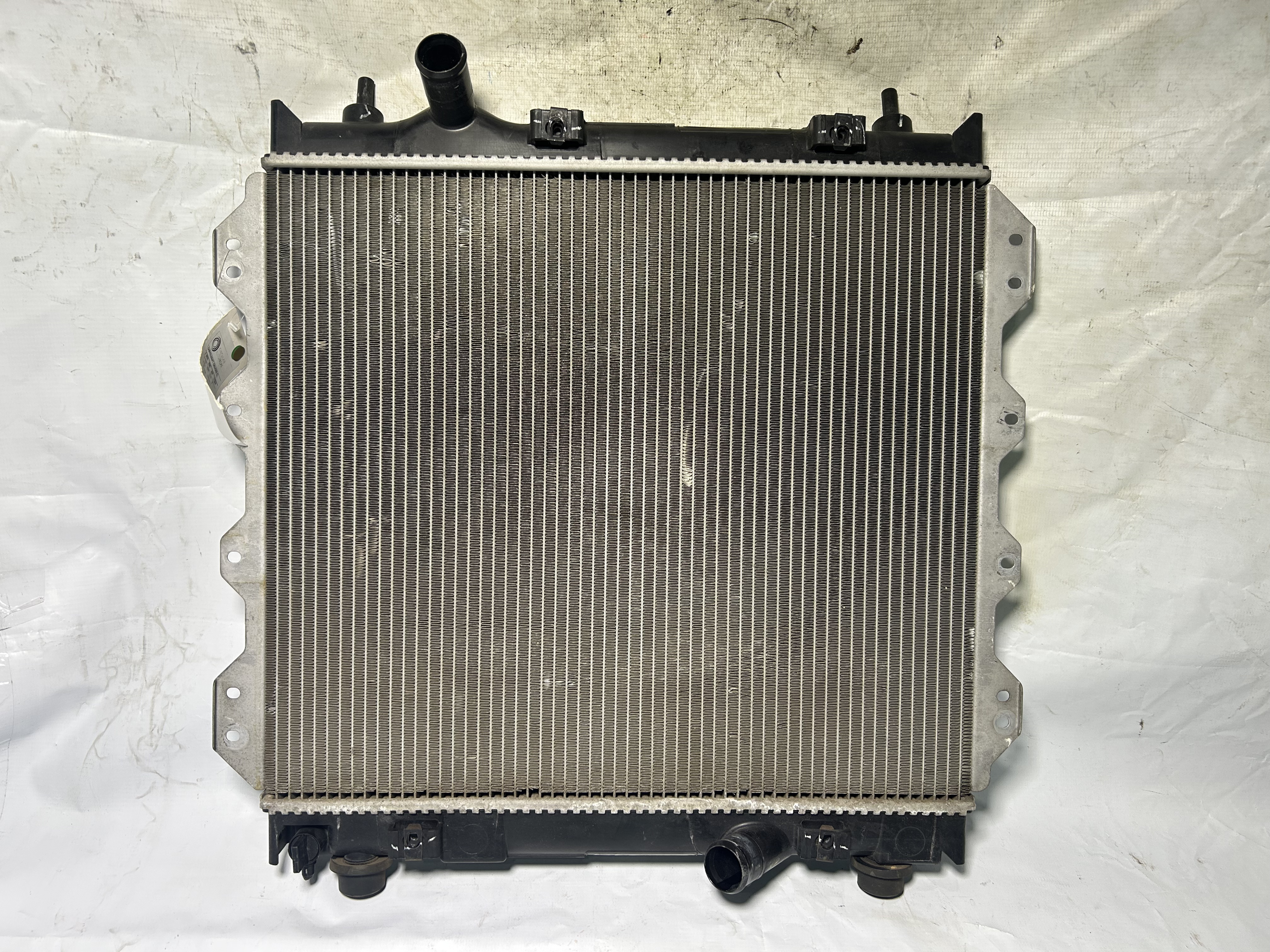 RADIADOR CHRYSLER PT CRUISER CLASSIC 2.4 16V 2005/2006 - V8102298AA - 