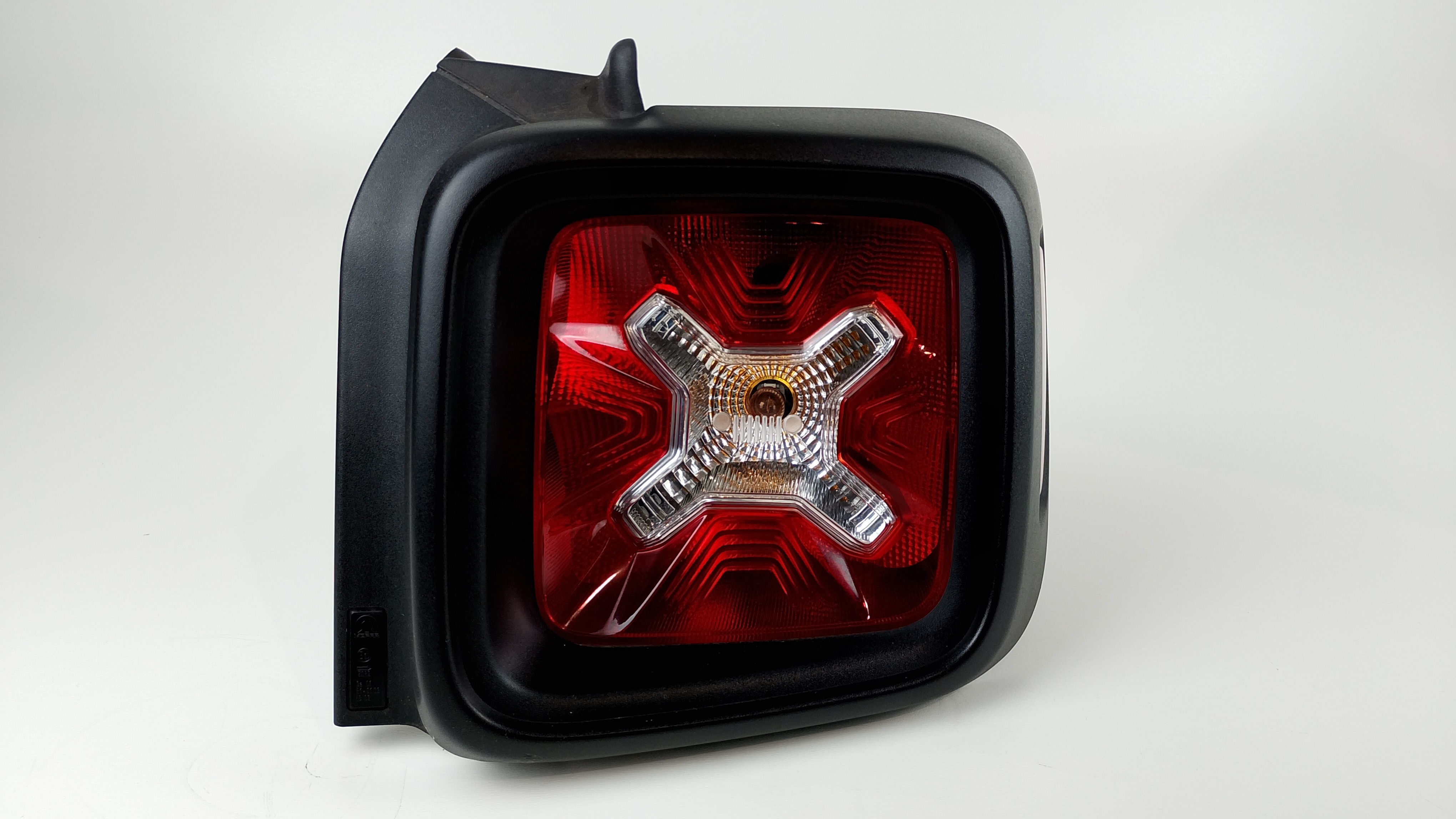 Lanterna Traseira Esquerda Jeep Renegade Longitude 2015/2016 - 100225626 - Renegade