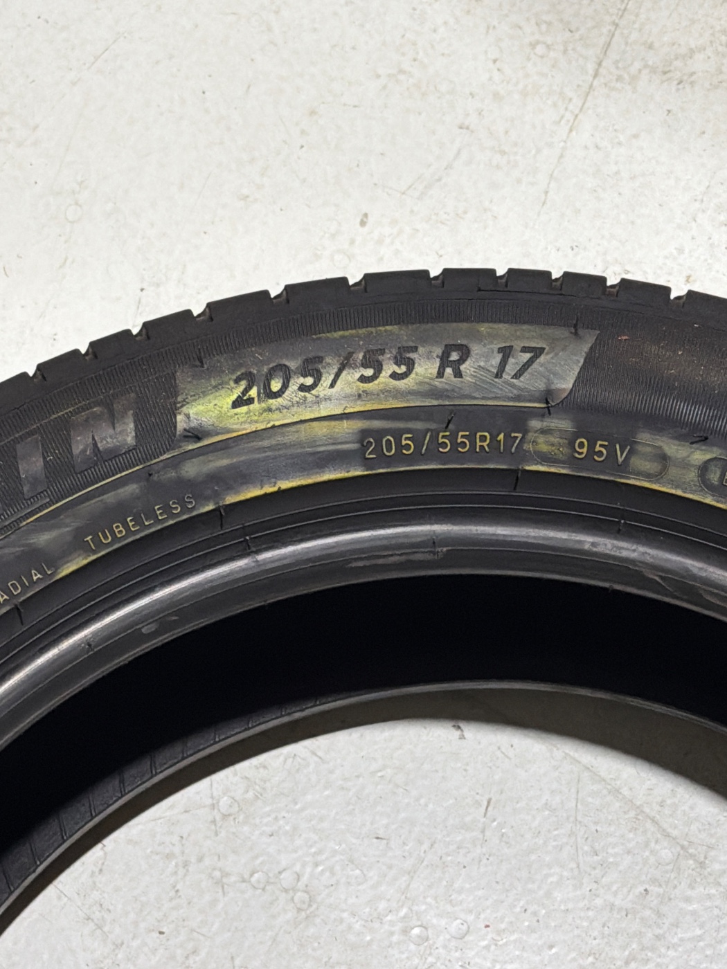 PNEU 205/55 R17 95V MICHELIN PRIMACY 4 - TO2055517R95VDE - 