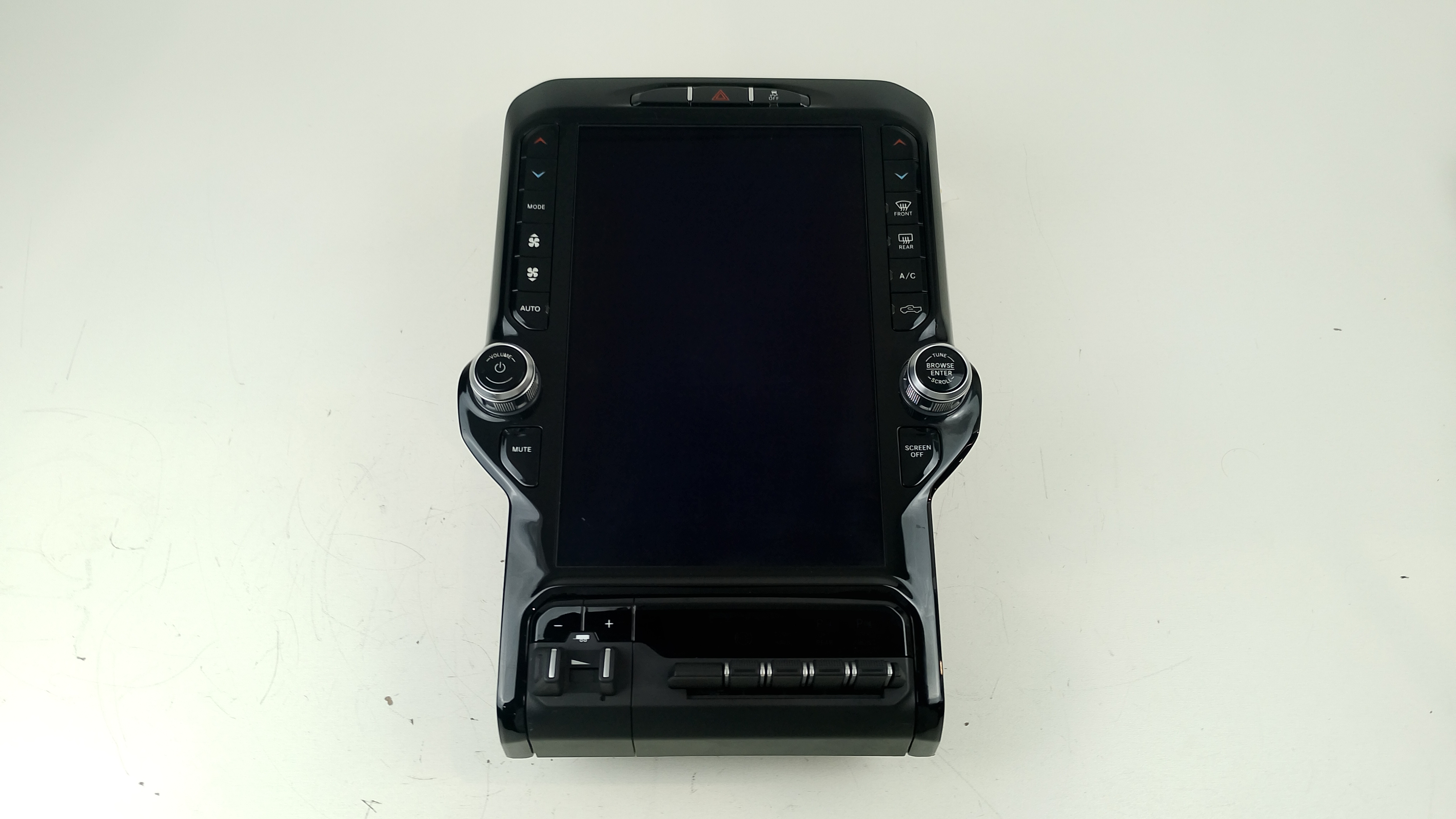 RÁDIO / MULTIMÍDIA RAM 2500 LARAMIE 6.7 TDI CD 4X4 2020 - 68422048AA - 