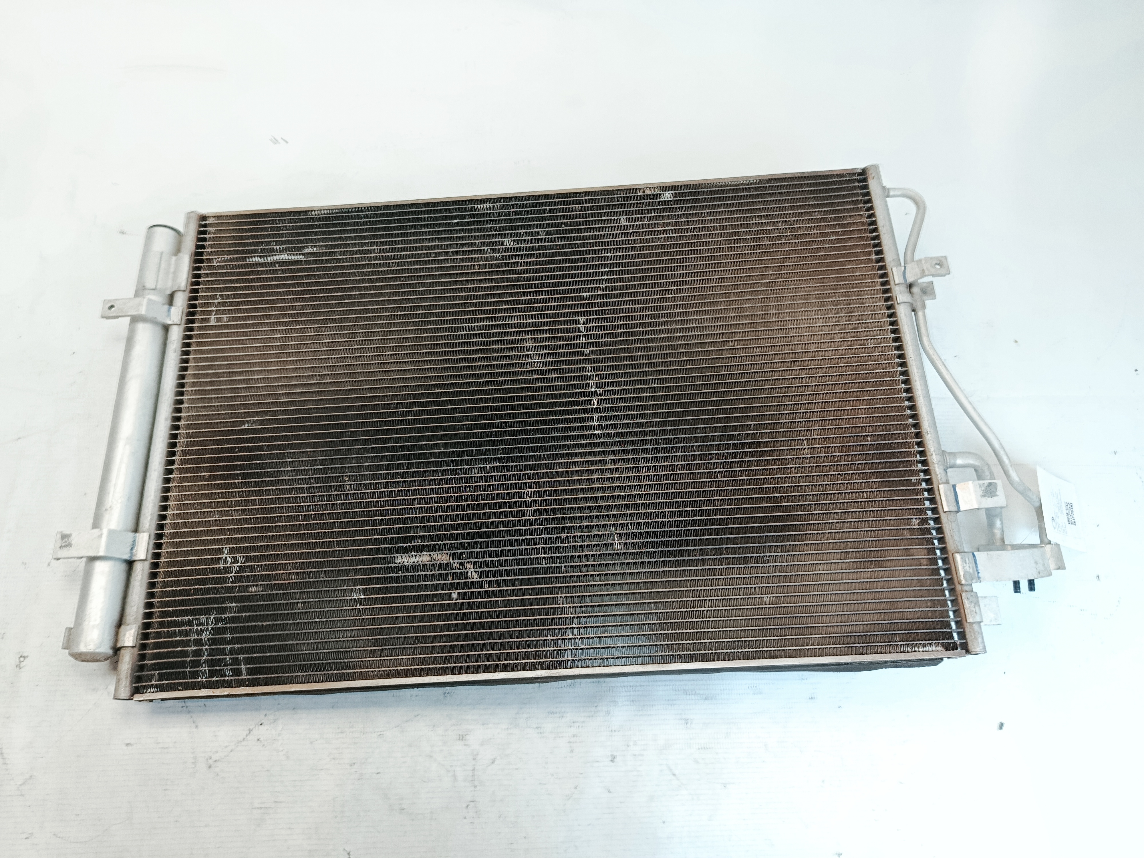 CONJUNTO CONDENSADOR ARREFECIMENTO - 97606M0000 - 