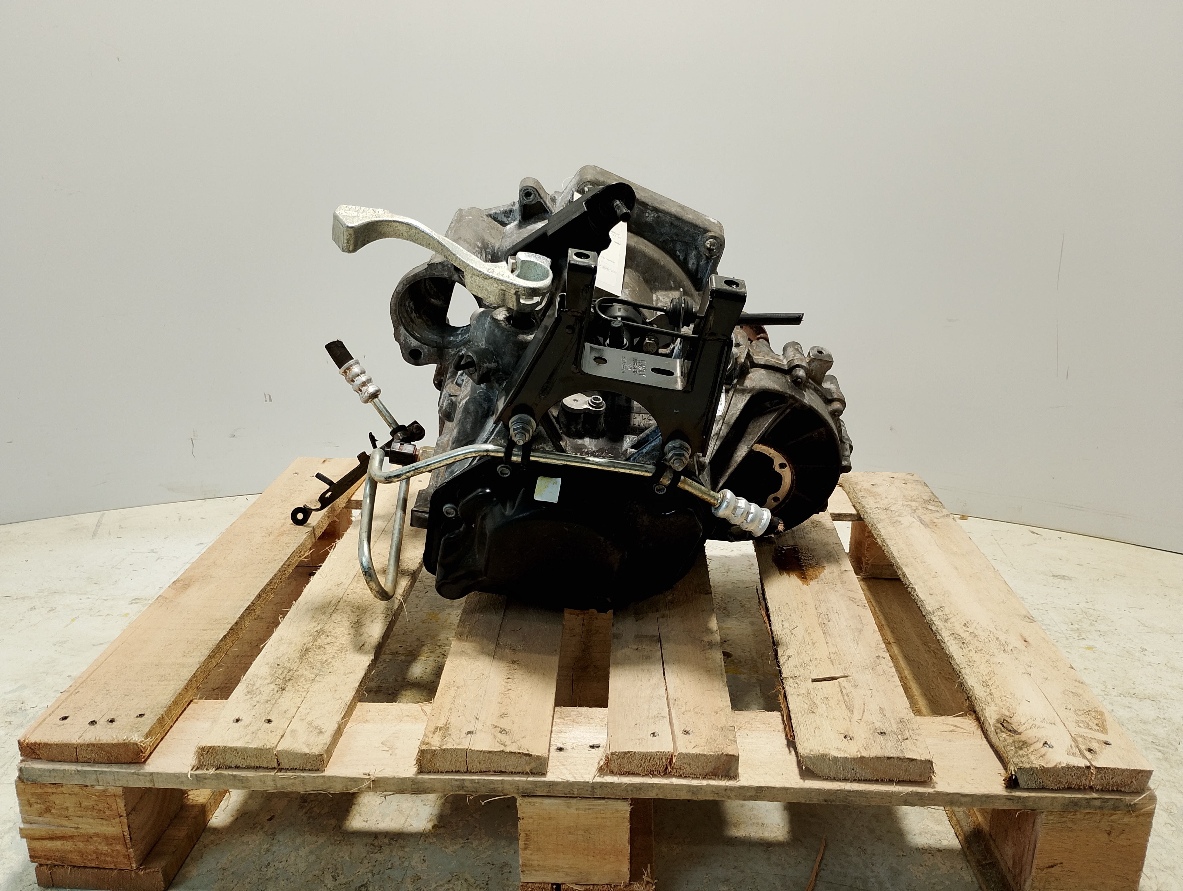 CÂMBIO MANUAL VOLKSWAGEN SAVEIRO ROBUST 1.6 2024/2025 - 02T300060E - 