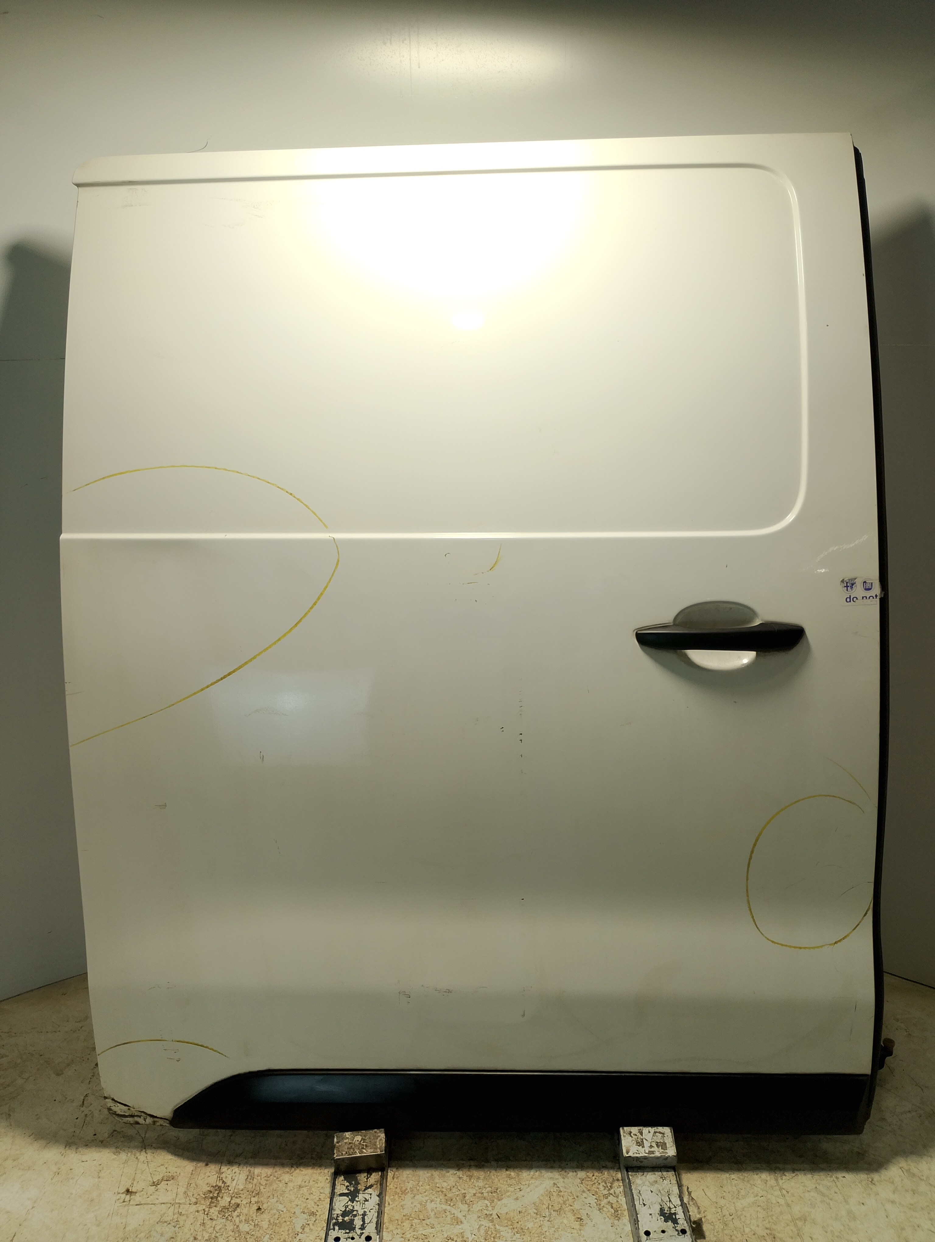 PORTA TRASEIRA - 9811895180 - 
