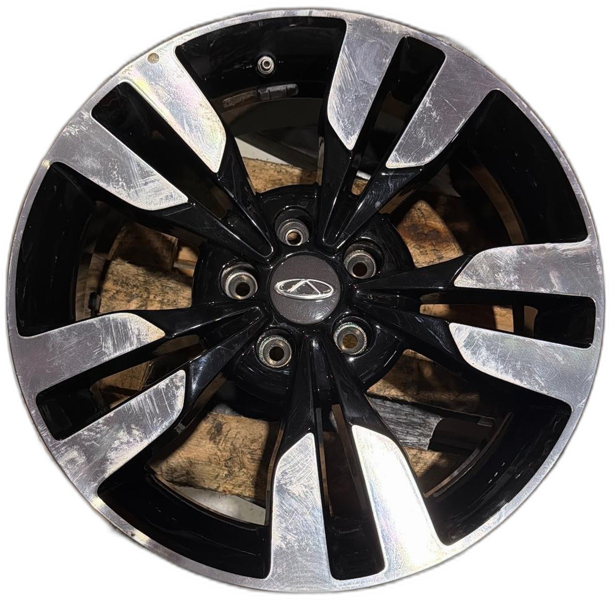 RODA LIGA LEVE ARO 17 5 FUROS DIAMANTADA CAOA CHERY ARRIZO - 203000054AATD - 
