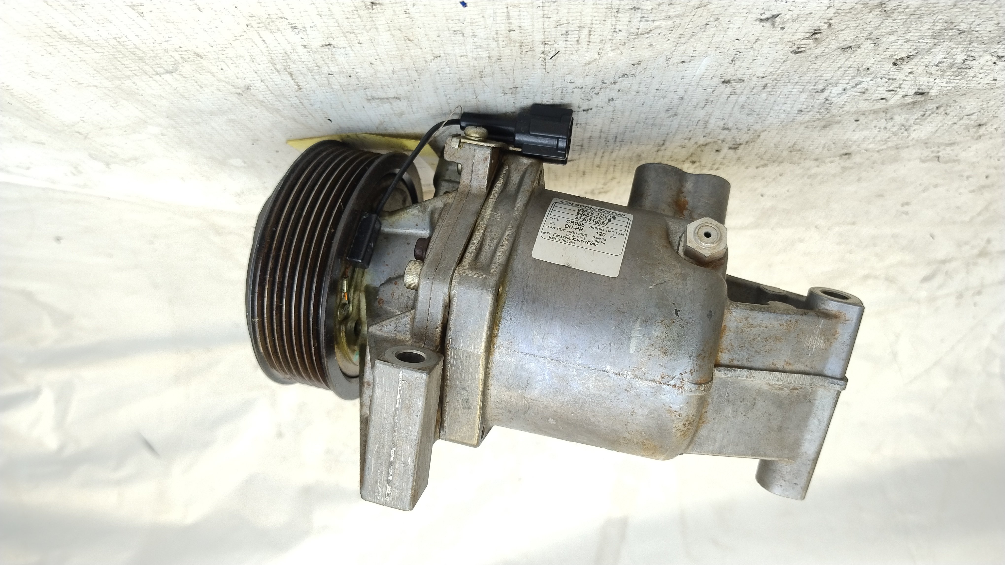 COMPRESSOR AR-CONDICIONADO NISSAN MARCH S 1.6 2014 - 926001HC1B - 