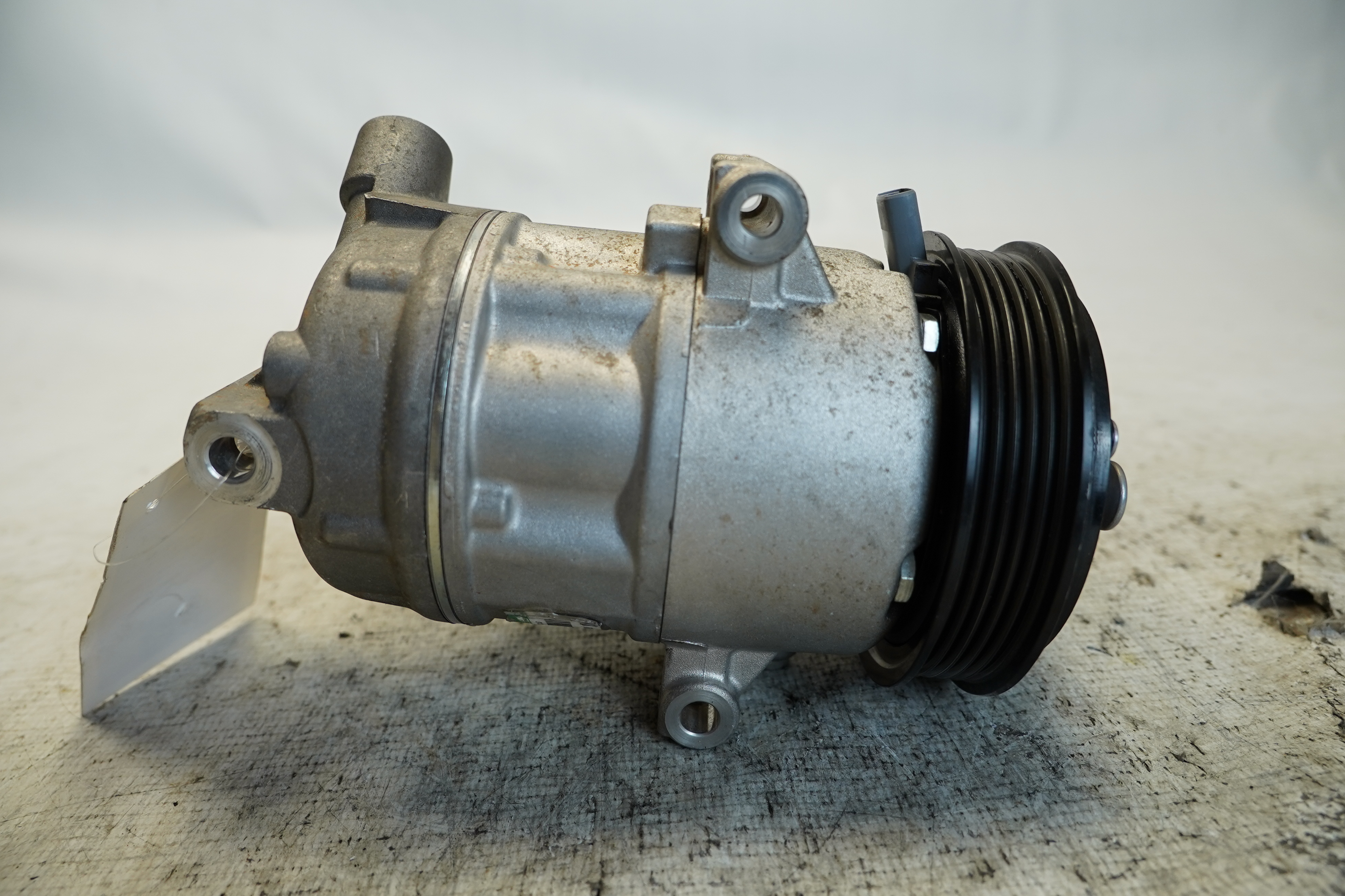COMPRESSOR A C - 52240396 - 