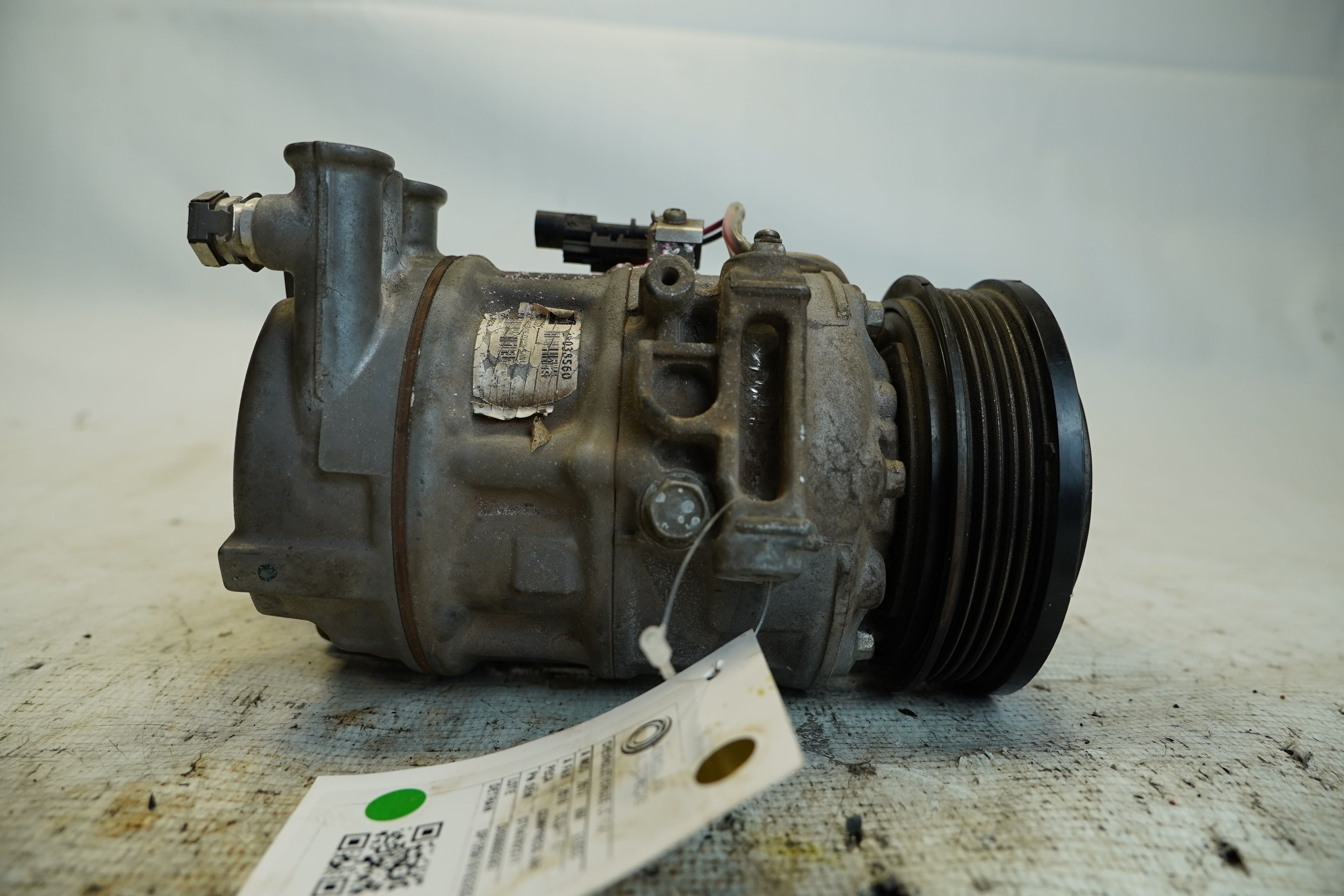 COMPRESSOR AR CONDICIONADO CHEVROLET CRUZE 1.4 16V 2017/18 - 94702371 - 