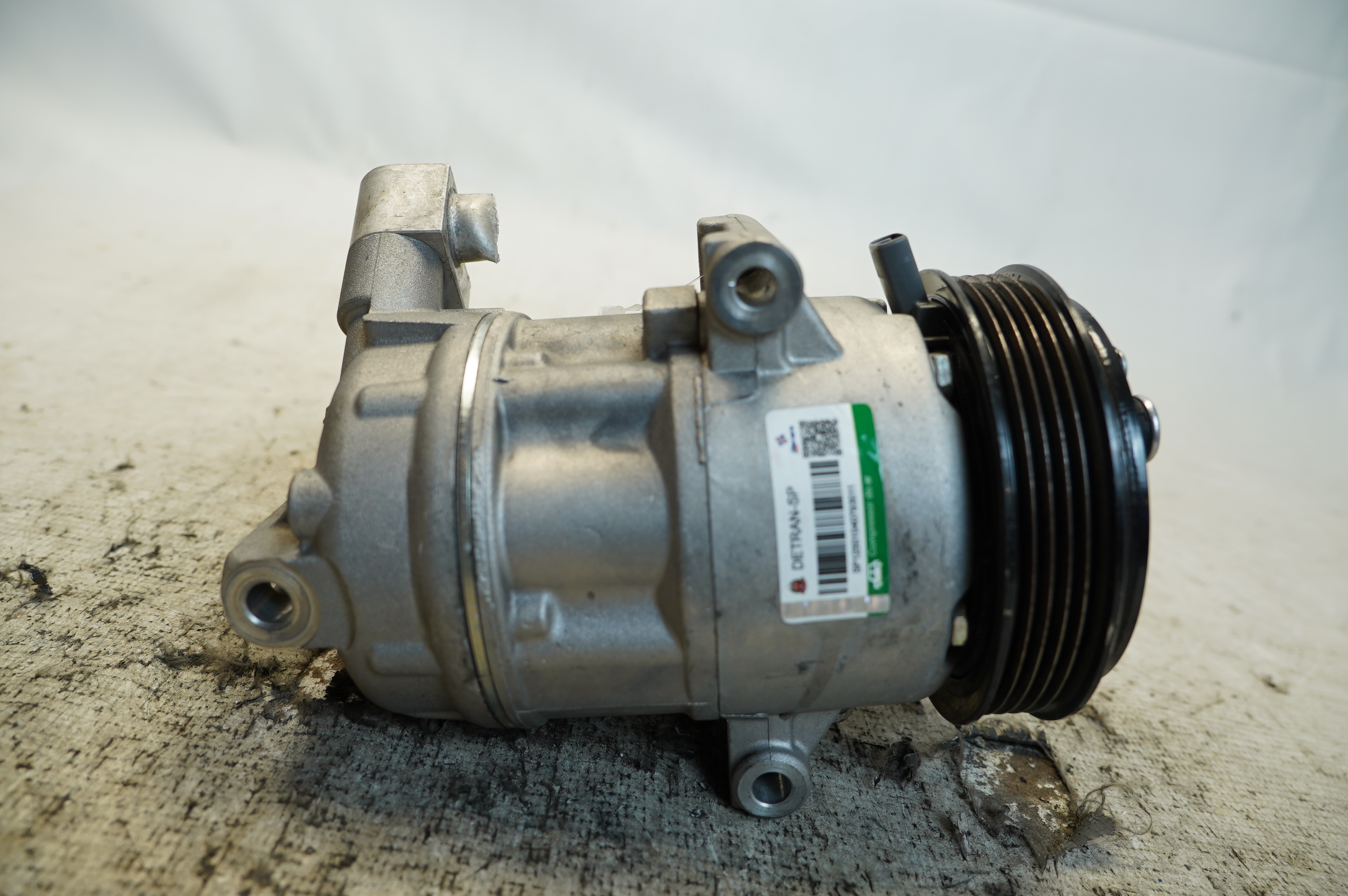 COMPRESSOR A C - 52240395 - 