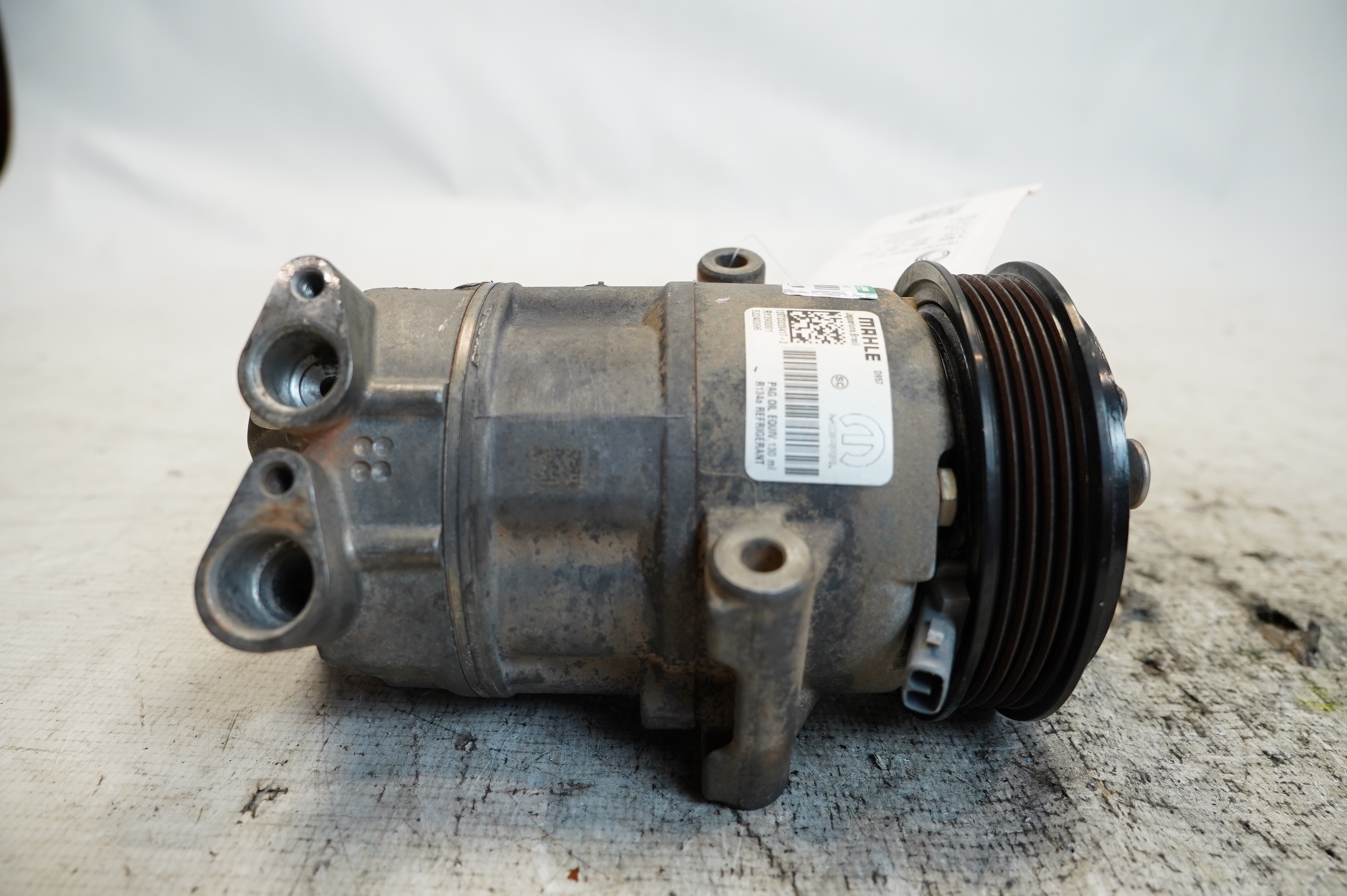 COMPRESSOR A C - 52240396 - 