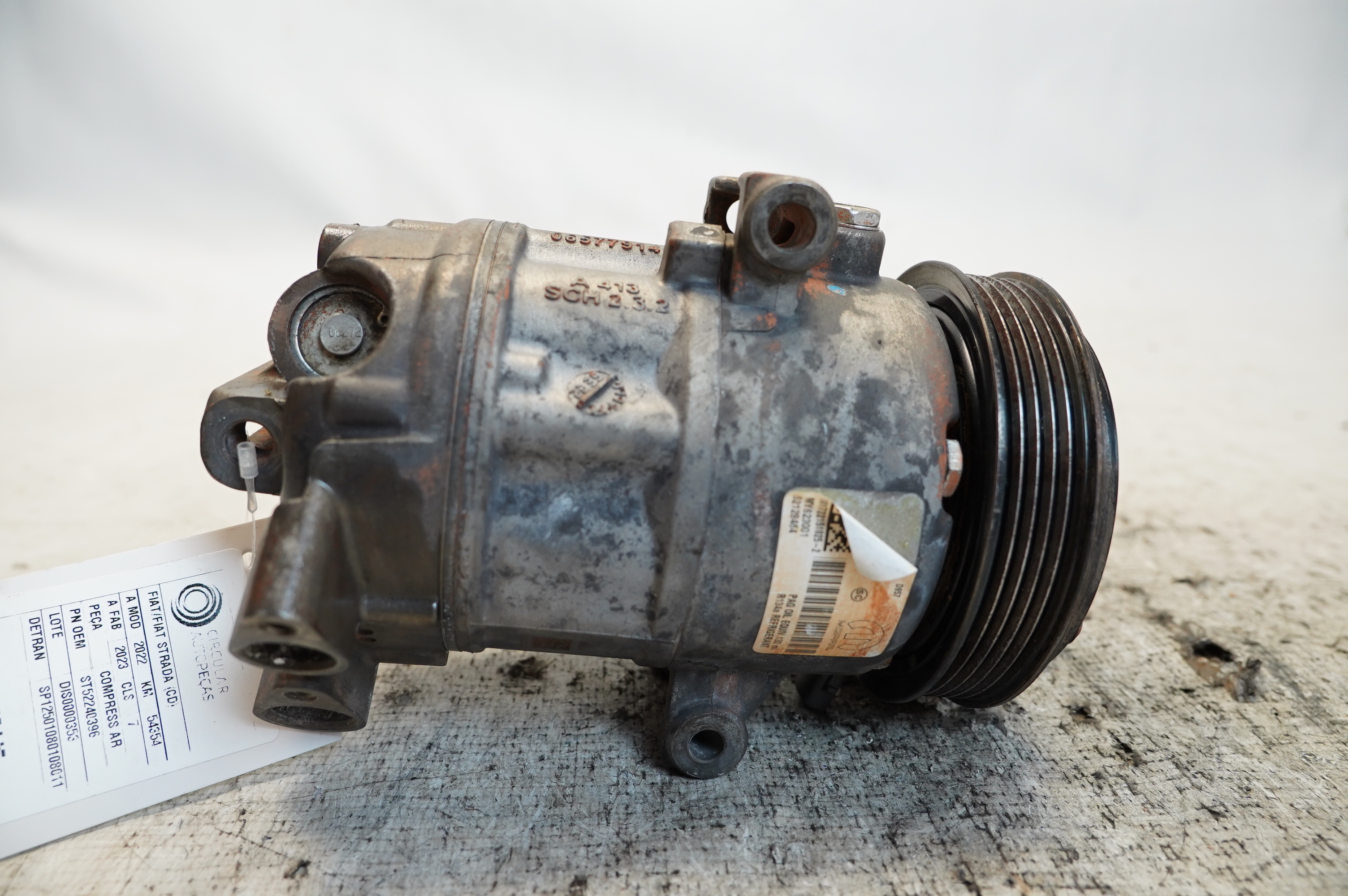 COMPRESSOR A C - 52240396 - 