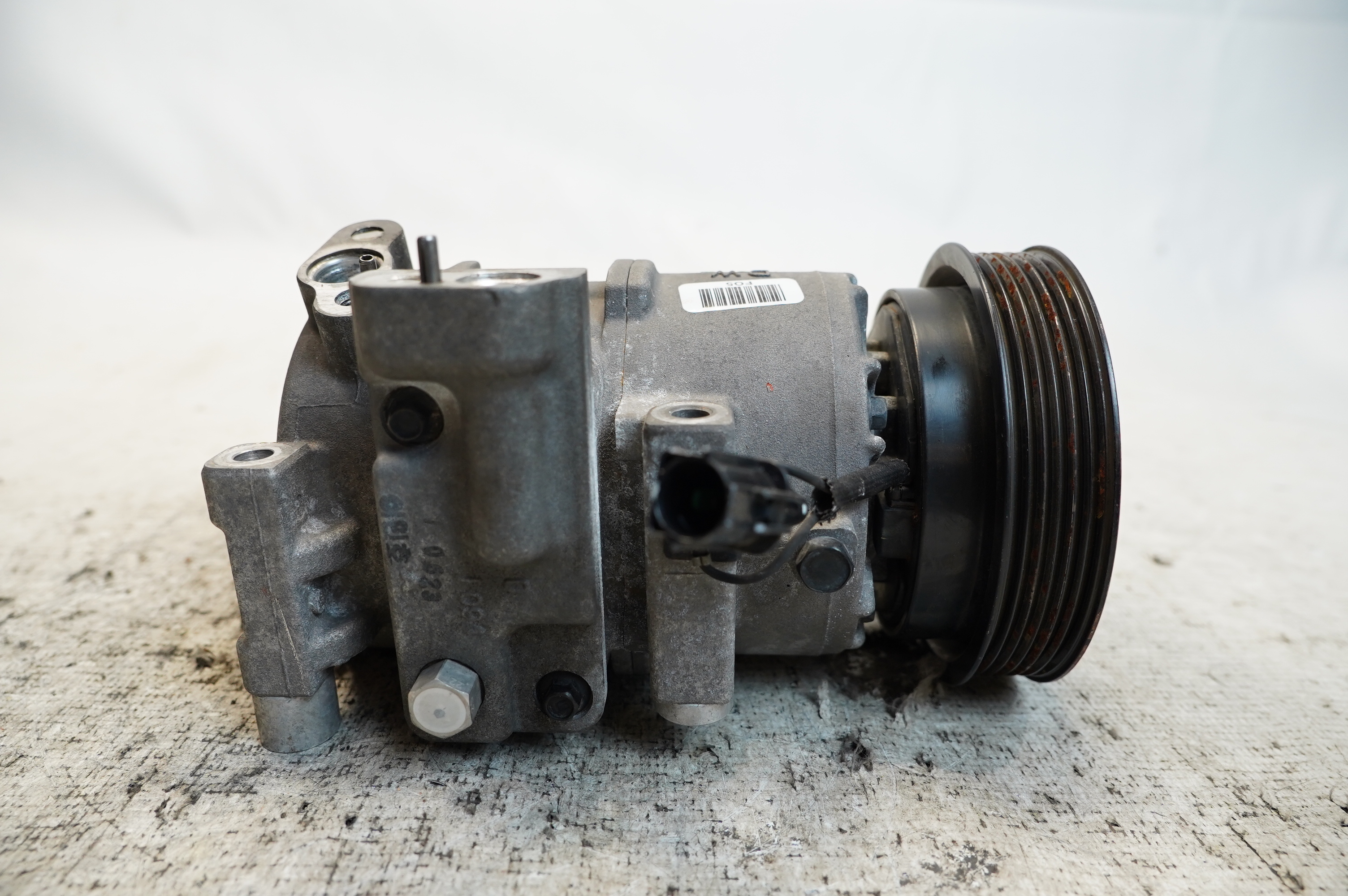 COMPRESSOR AR-CONDICIONADO HYUNDAI VELOSTER 1.6 16V AUT 2013 - 977012V000 - 