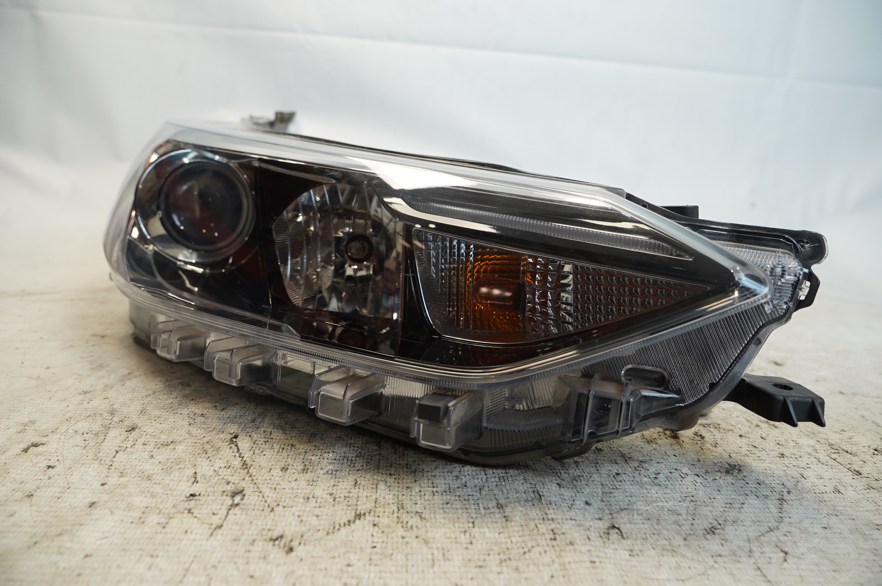 UNIDADE, FAROL, DIRE - 811300DQ70 - 