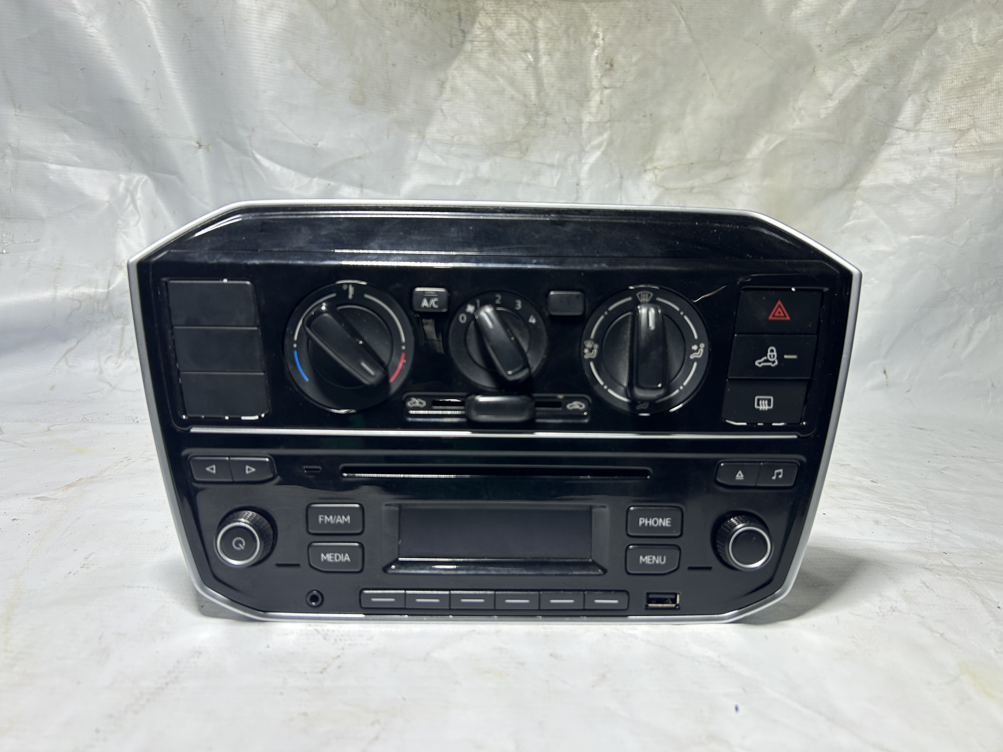 Rádio - 1SB035152D - Up!