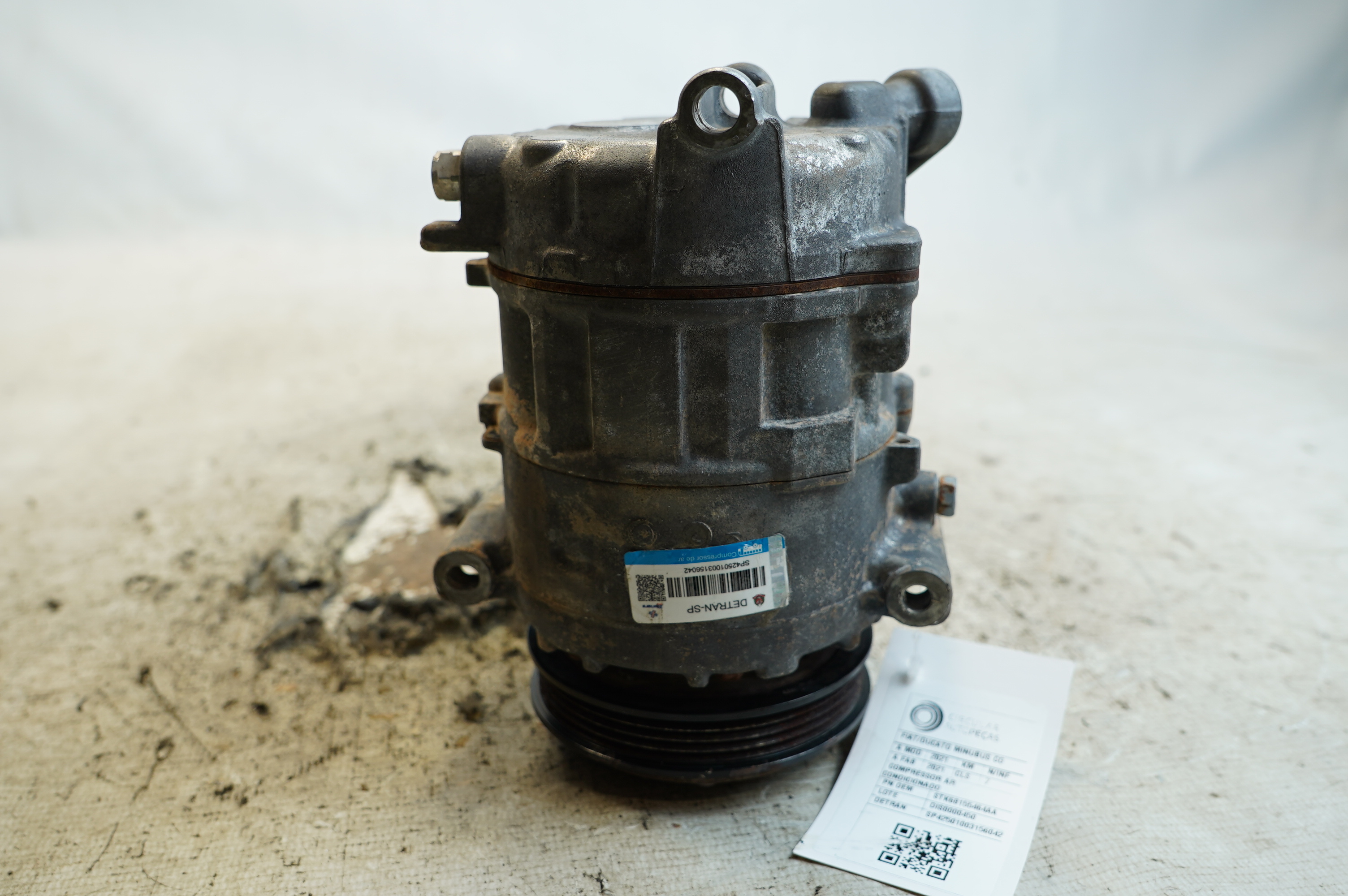 COMPRESSOR AR CONDICIONADO - K68155464AA - 