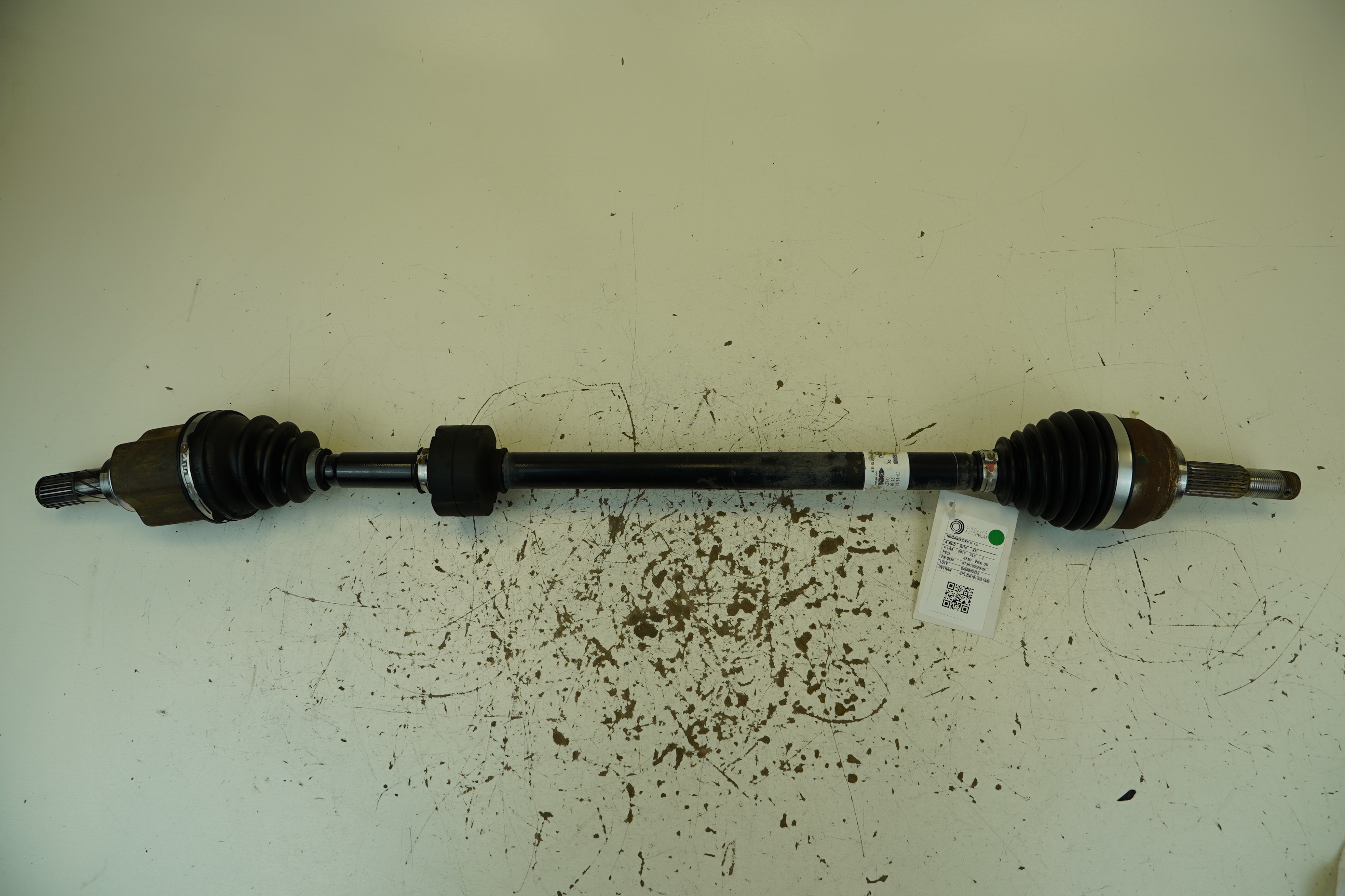 SEMI-EIXO DIANTEIRO DIREITO NISSAN KICKS S 1.6 16V FLEX 2019 - 391005RA0A - 