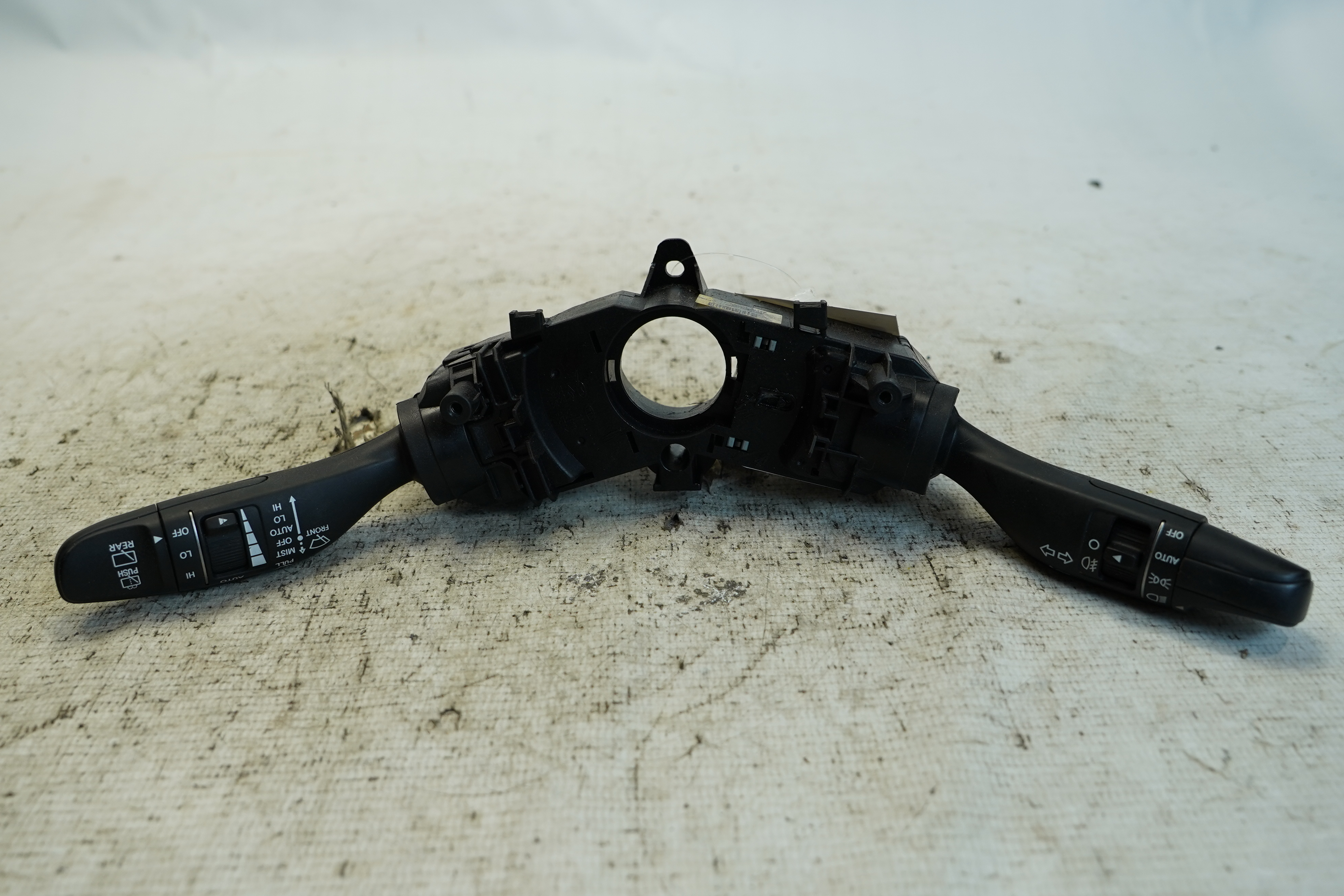 ALAVANCA COMANDO CHAVE SETA HYUNDAI SANTA FE/GLS 3.3 2017/18 - 934102W160 - 