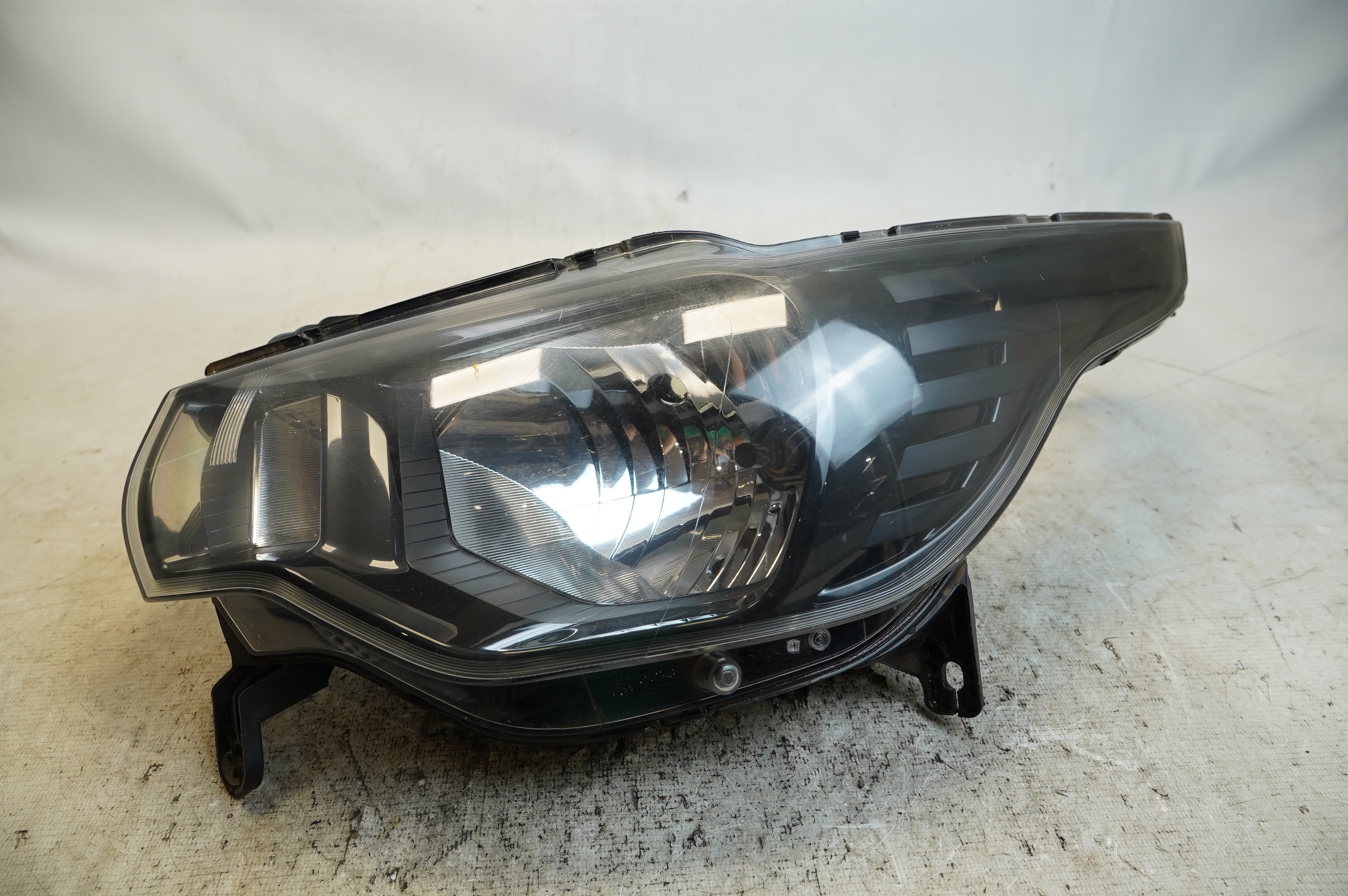 FAROL ESQUERDO - 52176010 - 