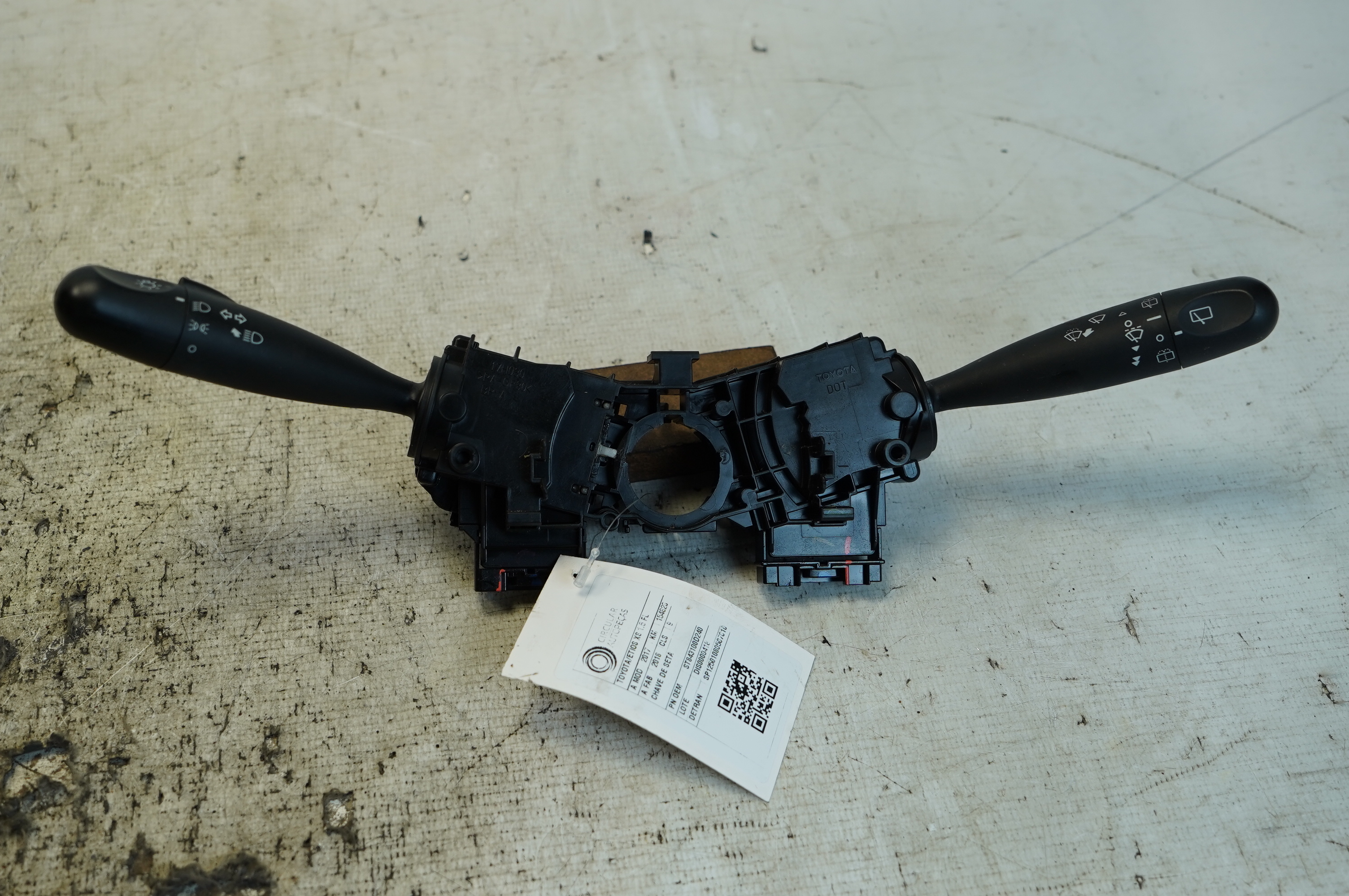ALAVANCAS COMANDO CHAVE TOYOTA ETIOS X 1.3 FLEX 16V MEC 2015 - 843100D240 - 