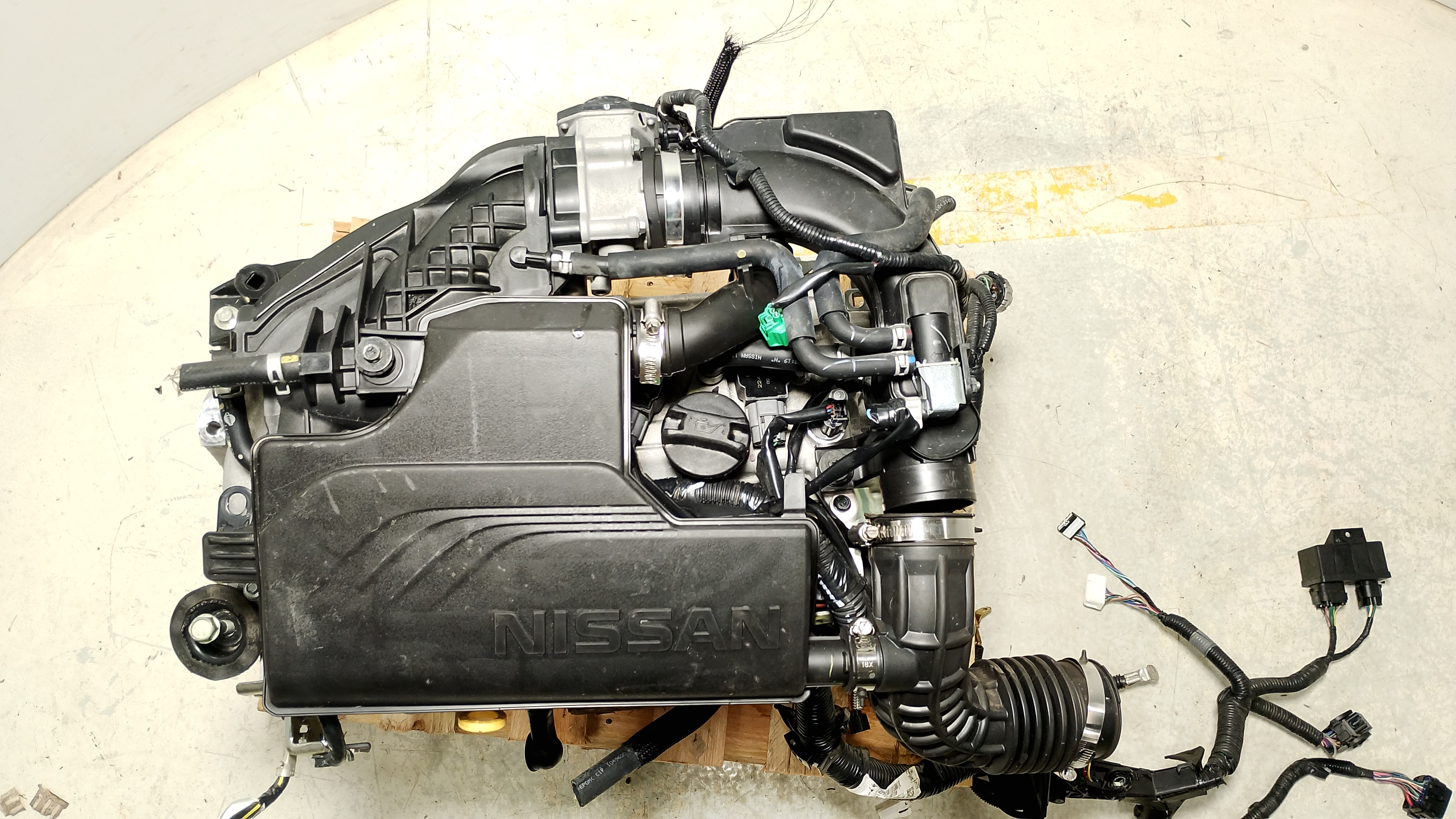 MOTOR COMPLETO NISSAN VERSA EXCLUSIVE 1.6 2024 - 101025VD0A - 