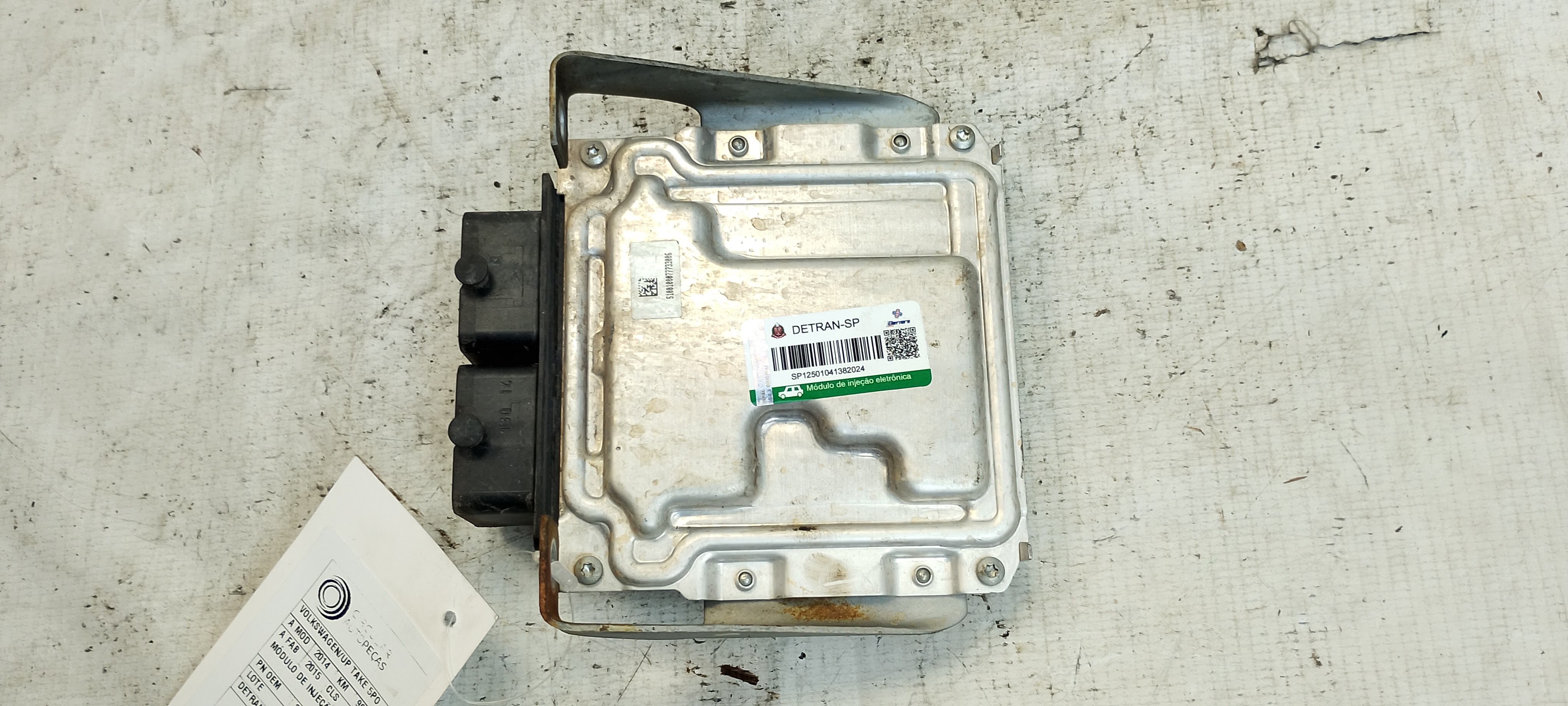 MÓDULO INJEÇÃO VOLKSWAGEN UP TAKE 1.0 T. FLEX 2014/2015 - 04C906020AF - 