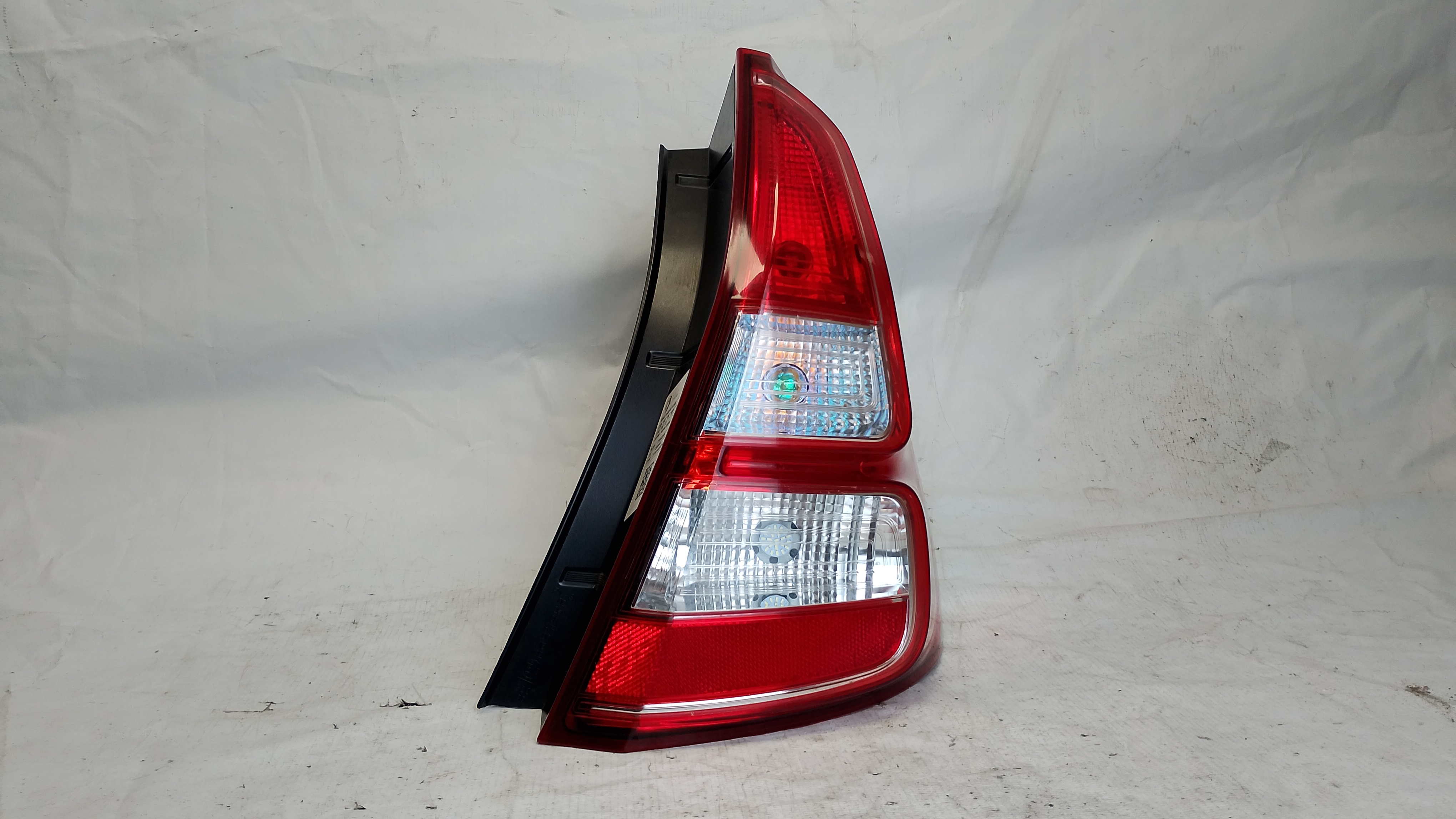 LANTERNA TRASEIRA DIREITA - 265502338R - 