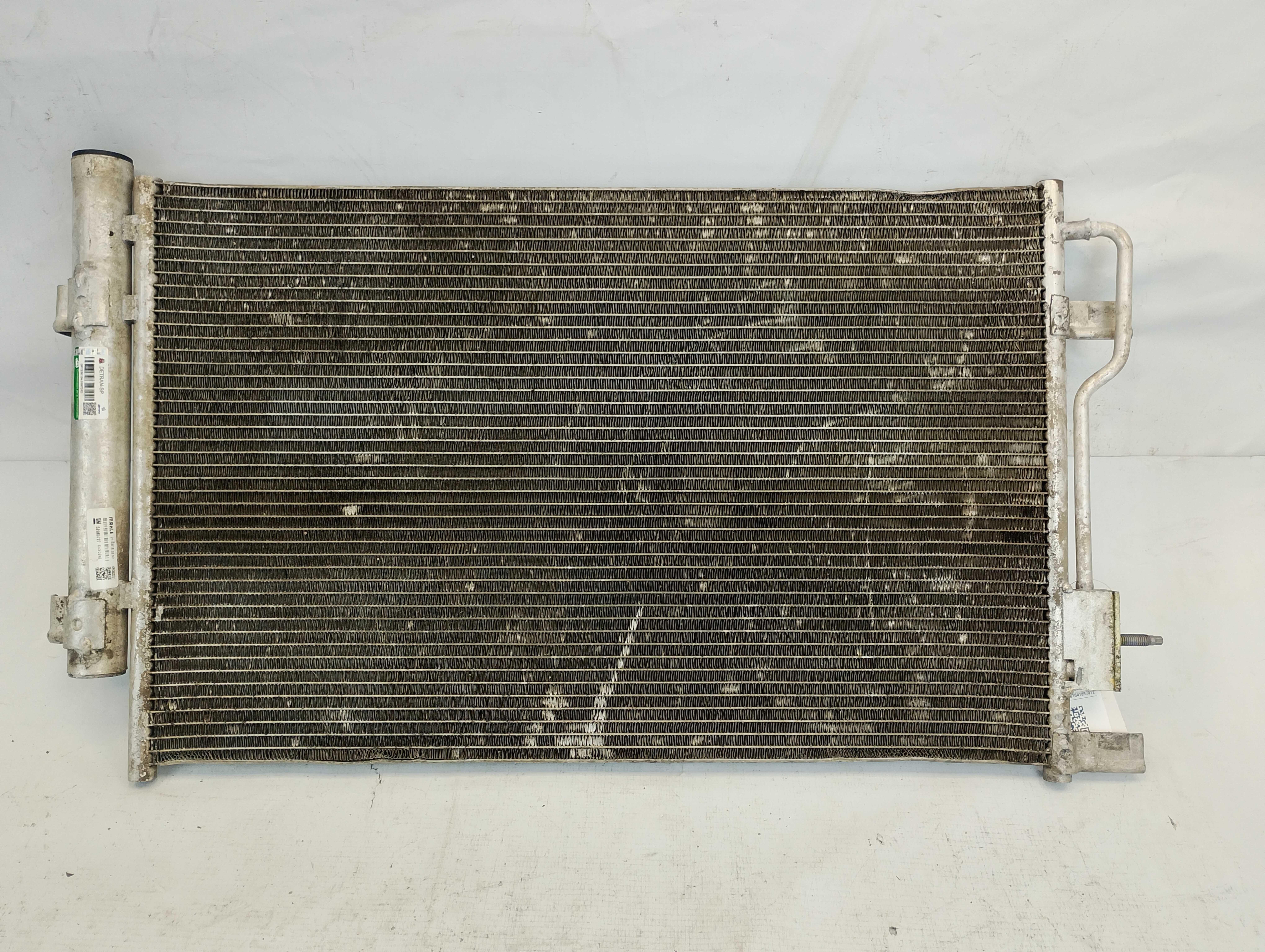 Condensador ar condicionado - 95286873 - Cobalt, Sonic Sedan, Spin