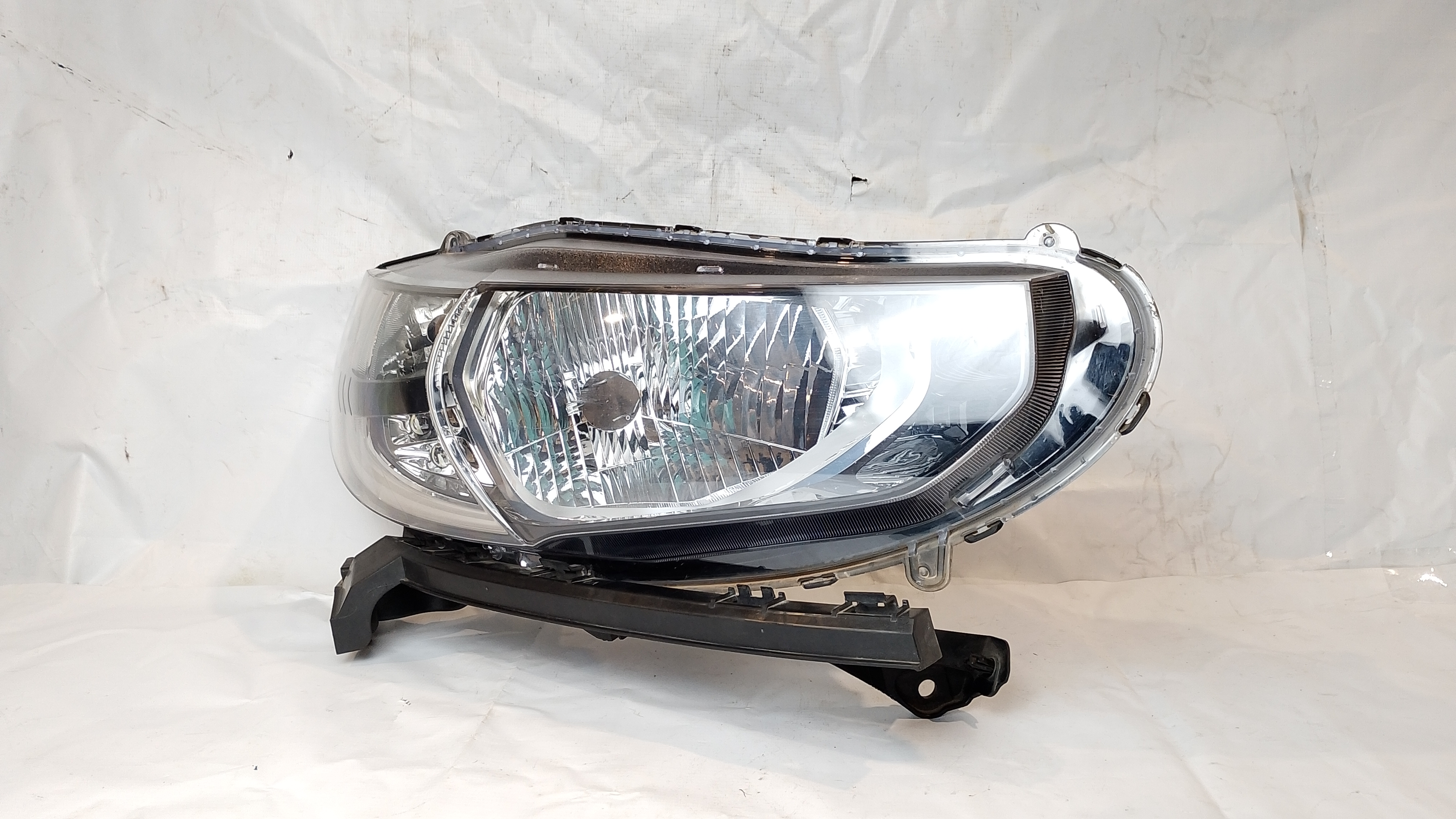 FAROL DIREITO CONJUNTO - 33100TRYM02 - 