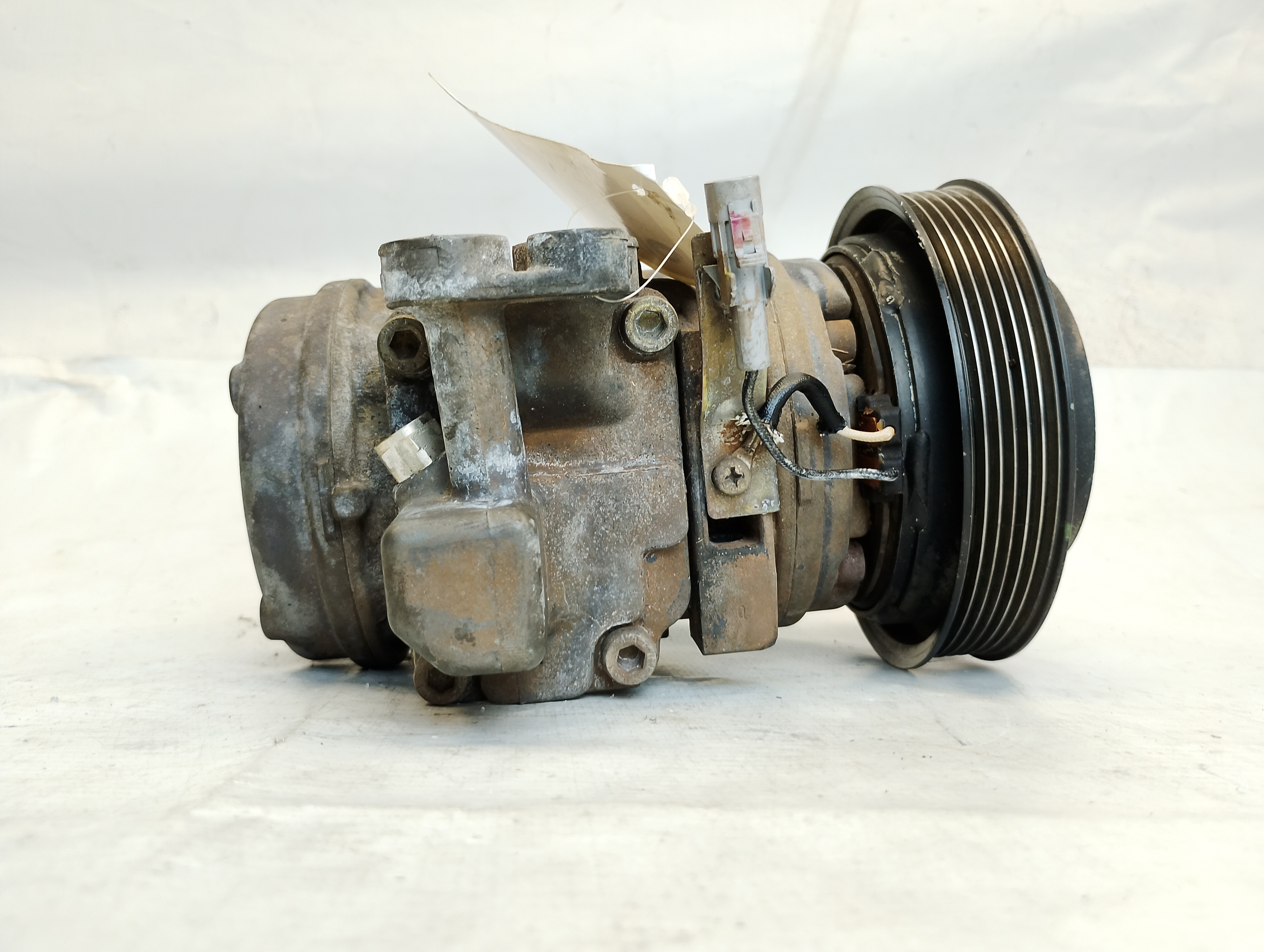 COMPRESSOR AR-CONDICIONADO TOYOTA COROLLA XEI 1.8 FLEX 05/06 - 8831002220 - 