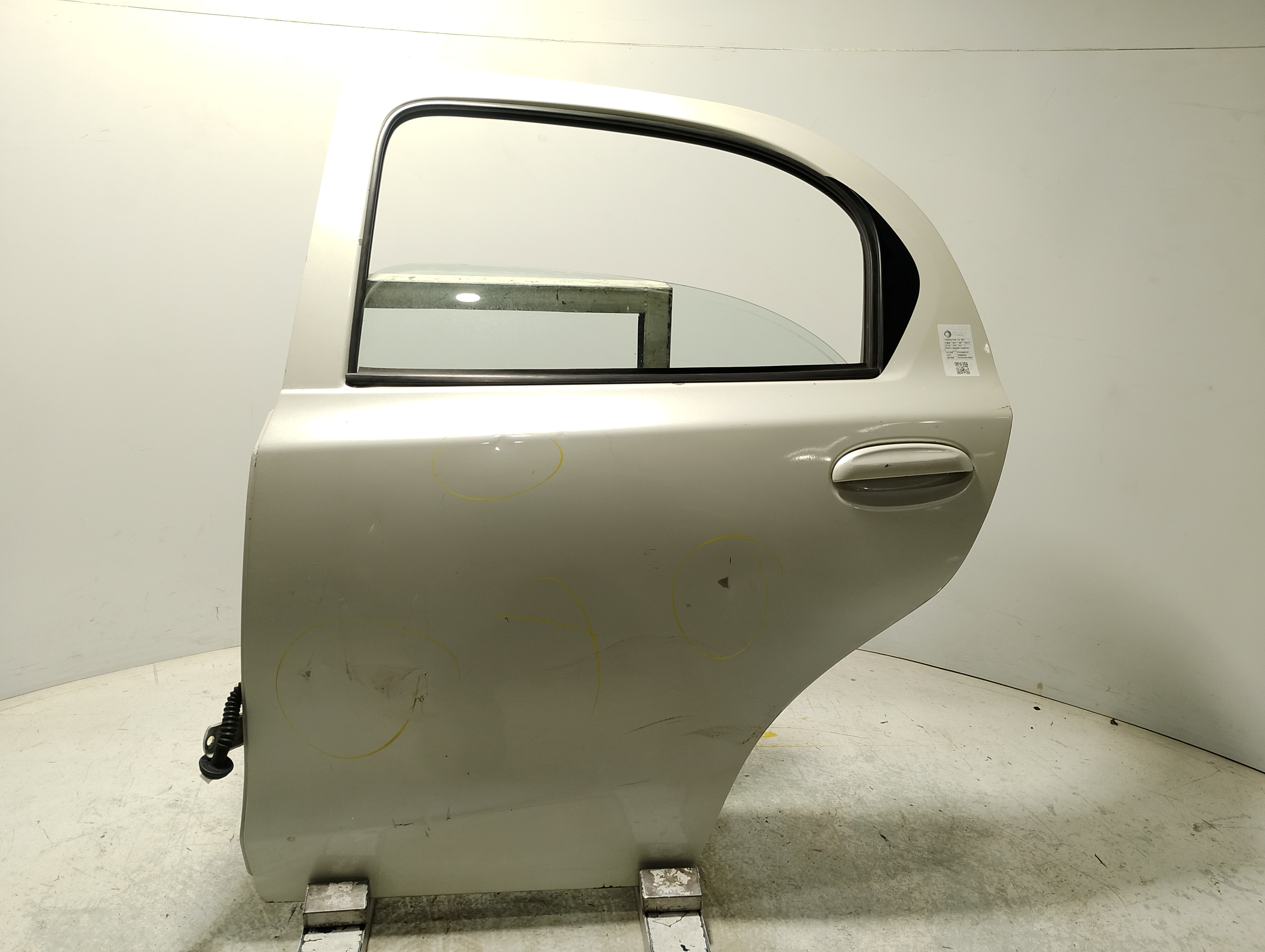 PORTA TRASEIRA ESQUE - 670040D130 - 