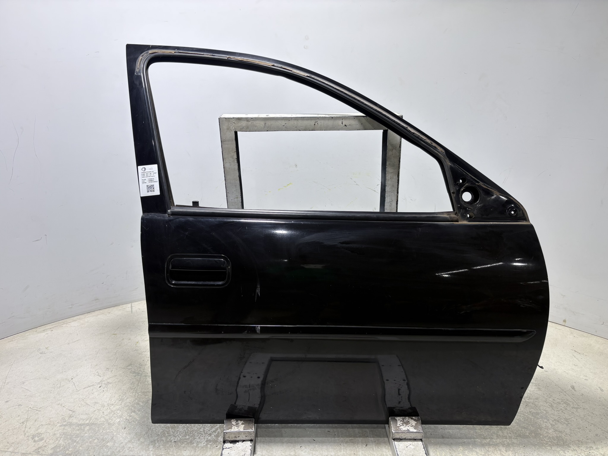 PORTA DIANTEIRA DIREITA PRATA CHEVROLET CLASSIC LIFE/LS 2013 - 93392778 - 