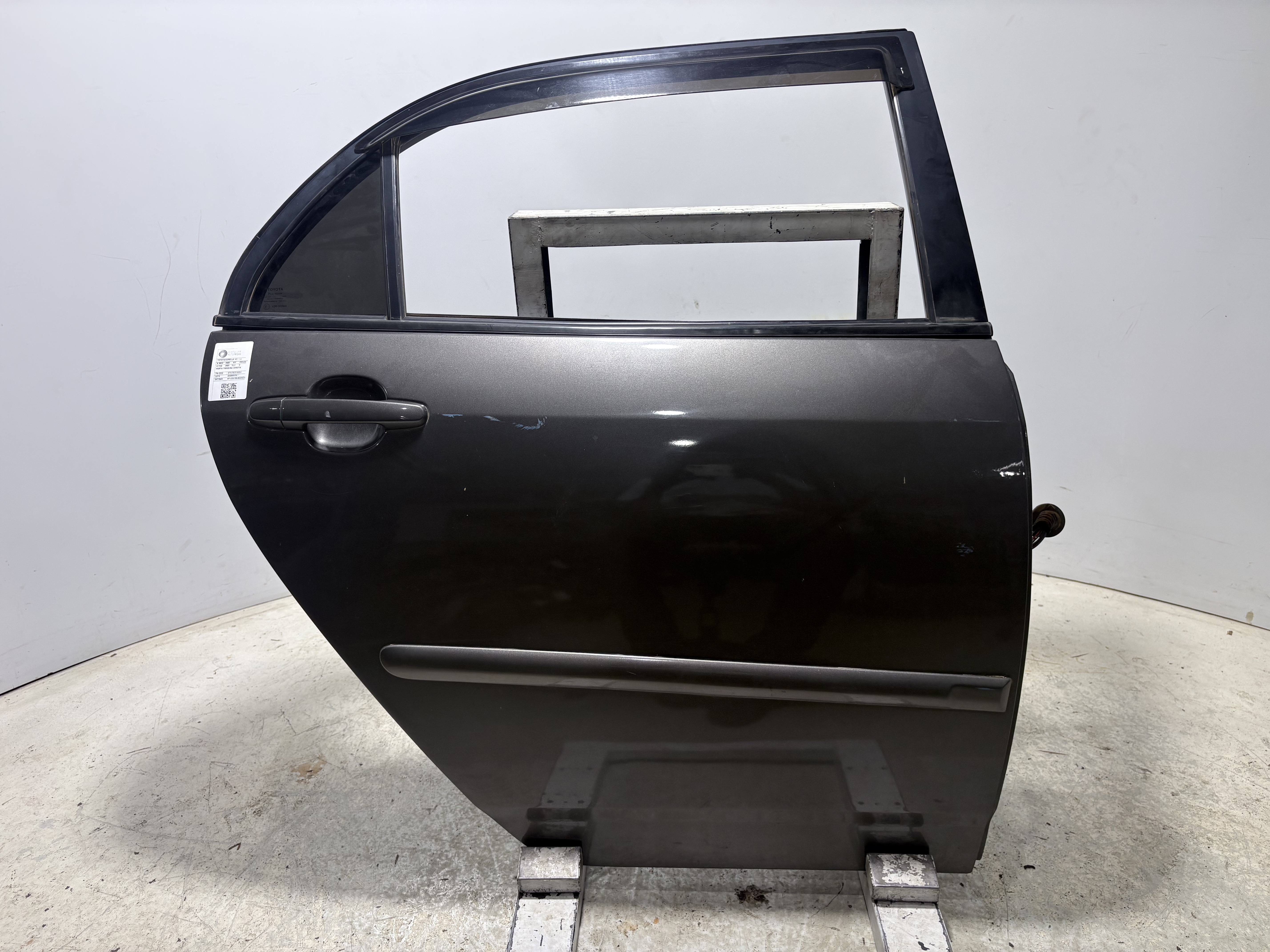 PORTA TRASEIRA DIREITA PRATA TOYOTA COROLLA XEI 1.8 2005/06 - 670031A060 - 
