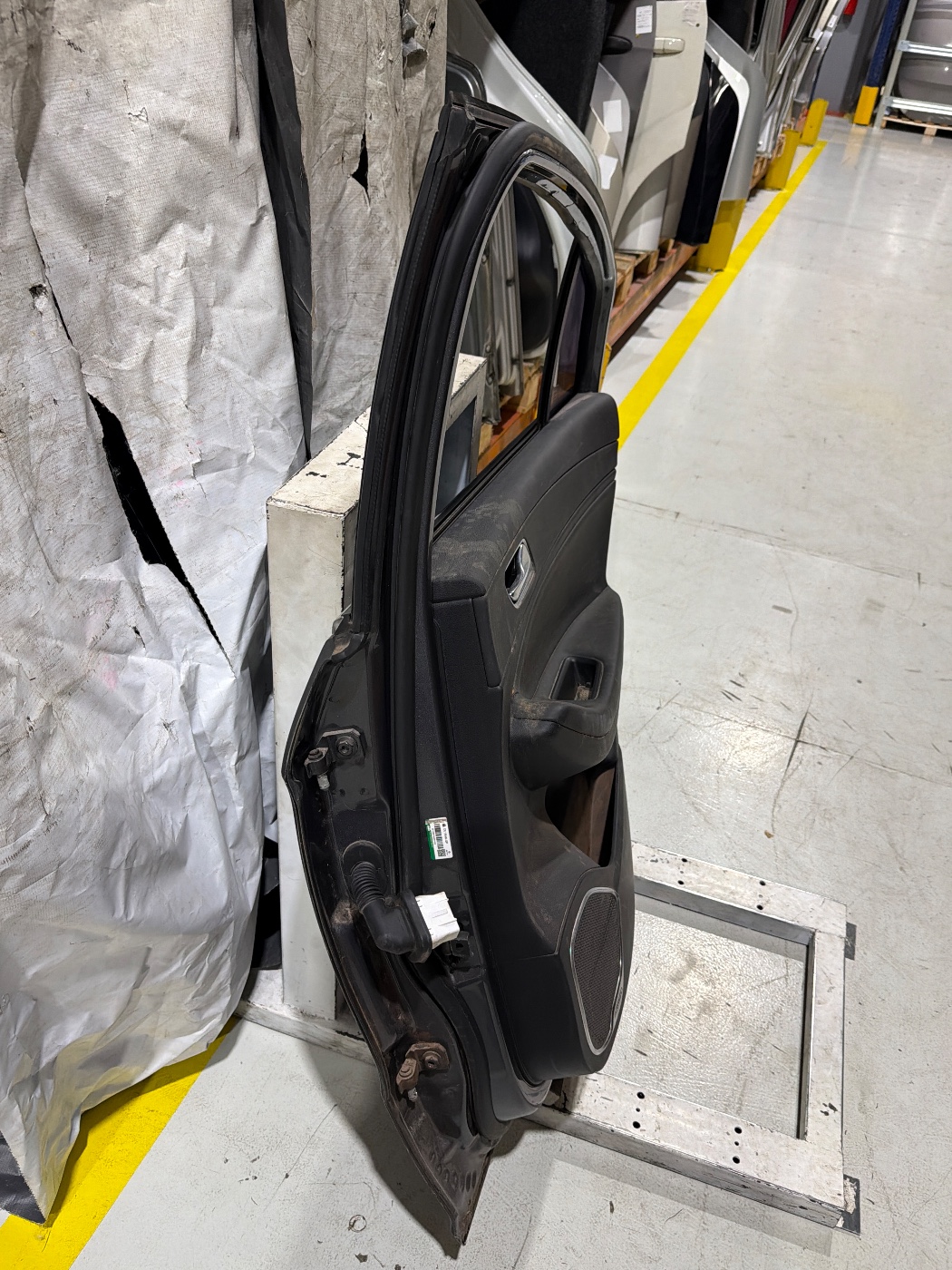 PORTA TRASEIRA DIREITA CINZA CHERY ARRIZO 6 1.5 TURBO 22/22 - 509000605AADYJ - 