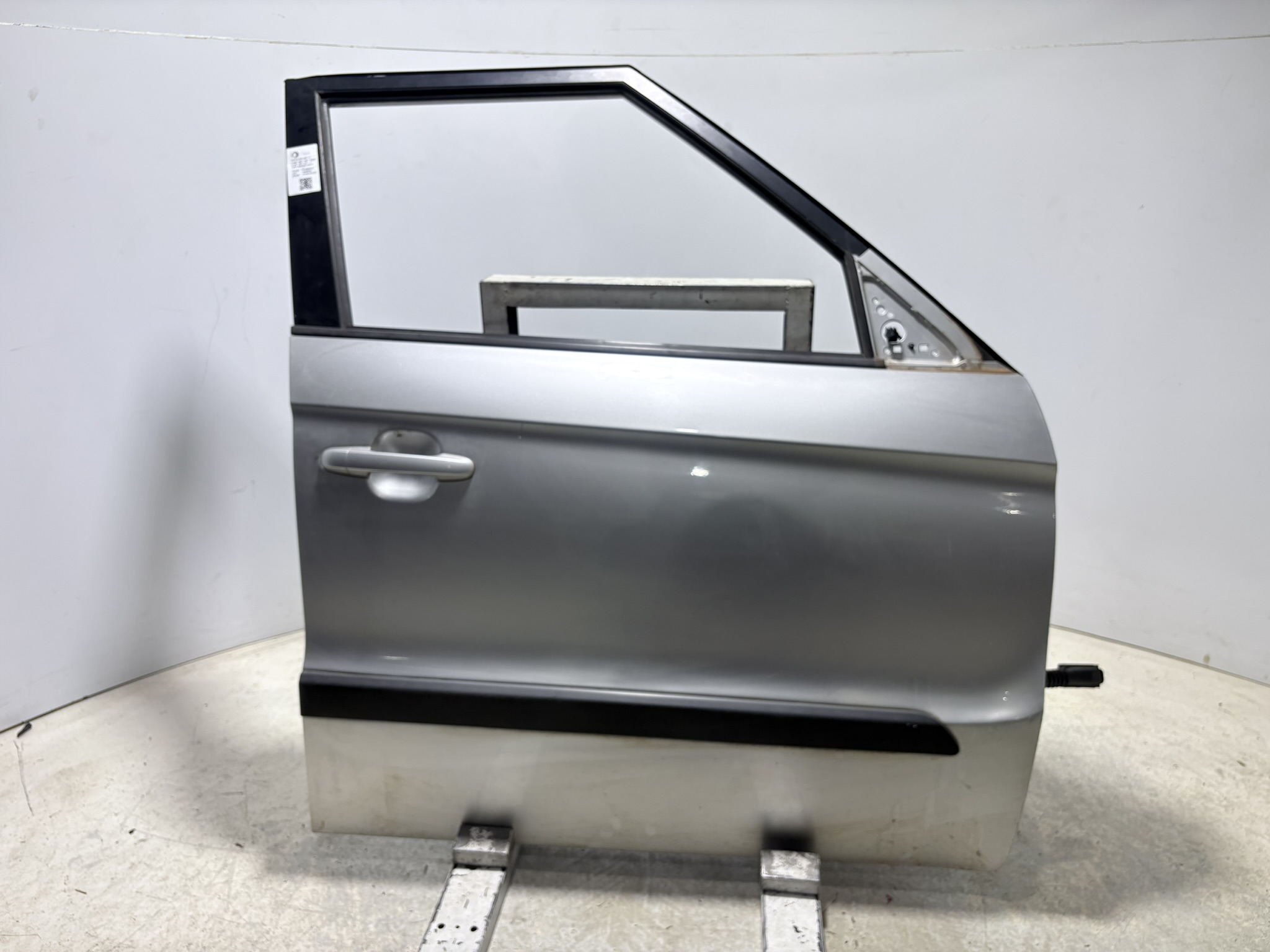 PORTA DIANTEIRA DIREITA PRATA KIA SOUL 1.6 16V FLEX MEC 2011 - 760042K510 - 