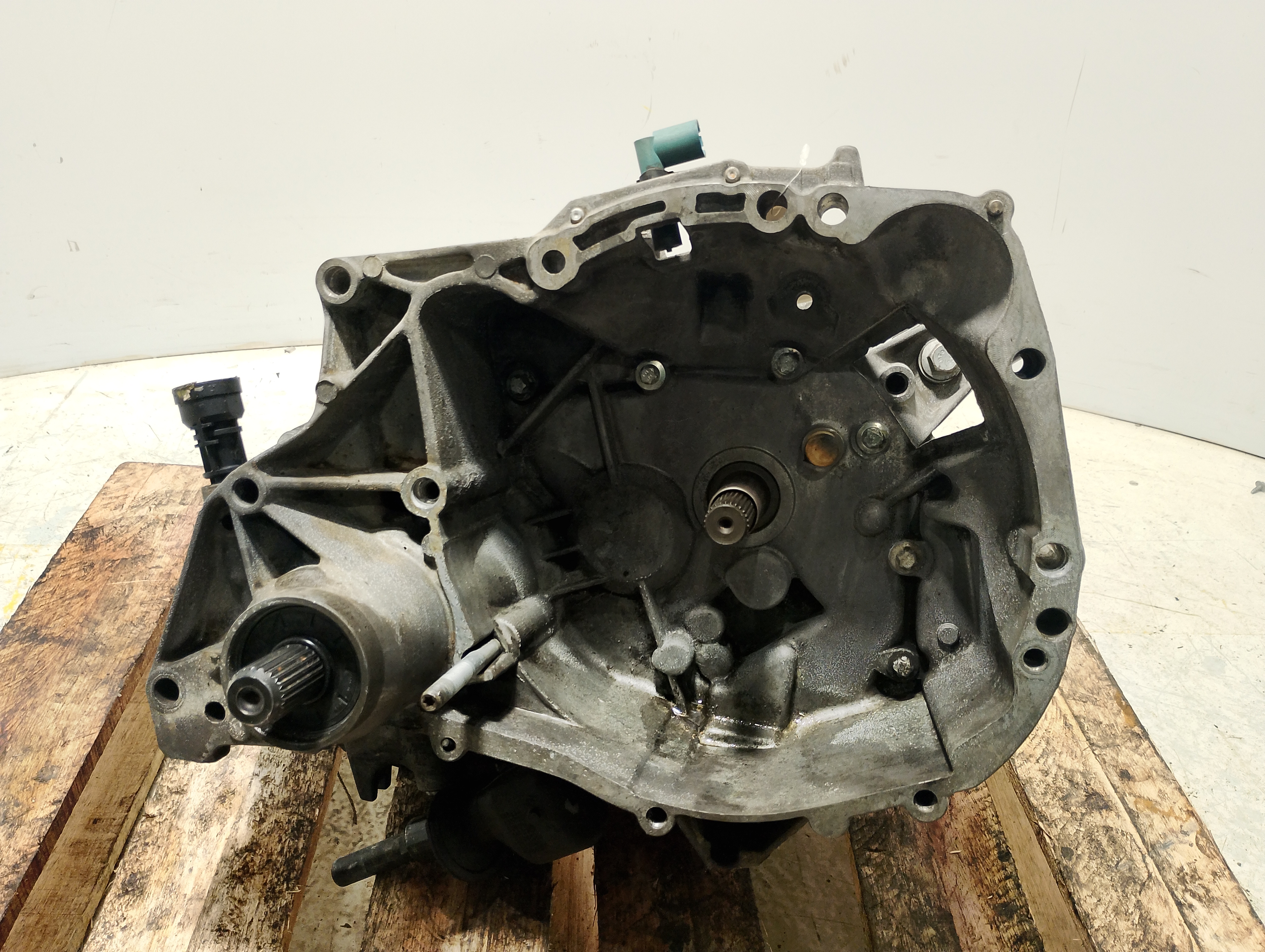 CÂMBIO MANUAL RENAULT CLIO CAMPUS HI-FLEX 1.0 2009/2010 - 7702309599 - 